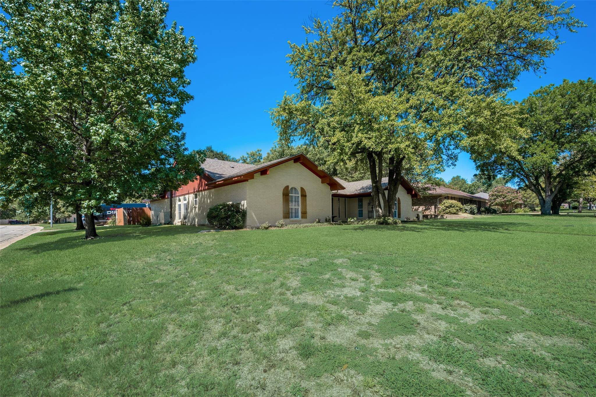 Highland Village, TX 75077,238 Malibu Drive