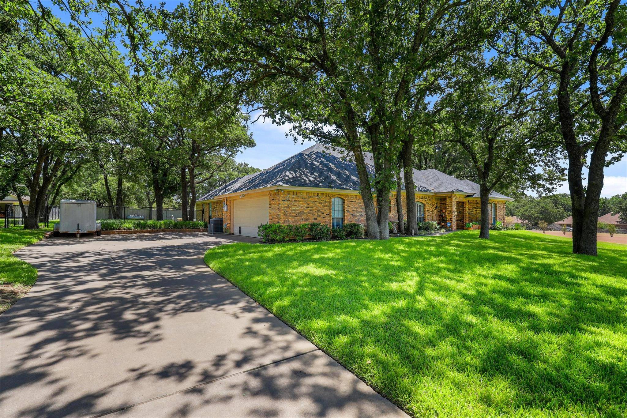 Burleson, TX 76028,2413 Trail Tree Court