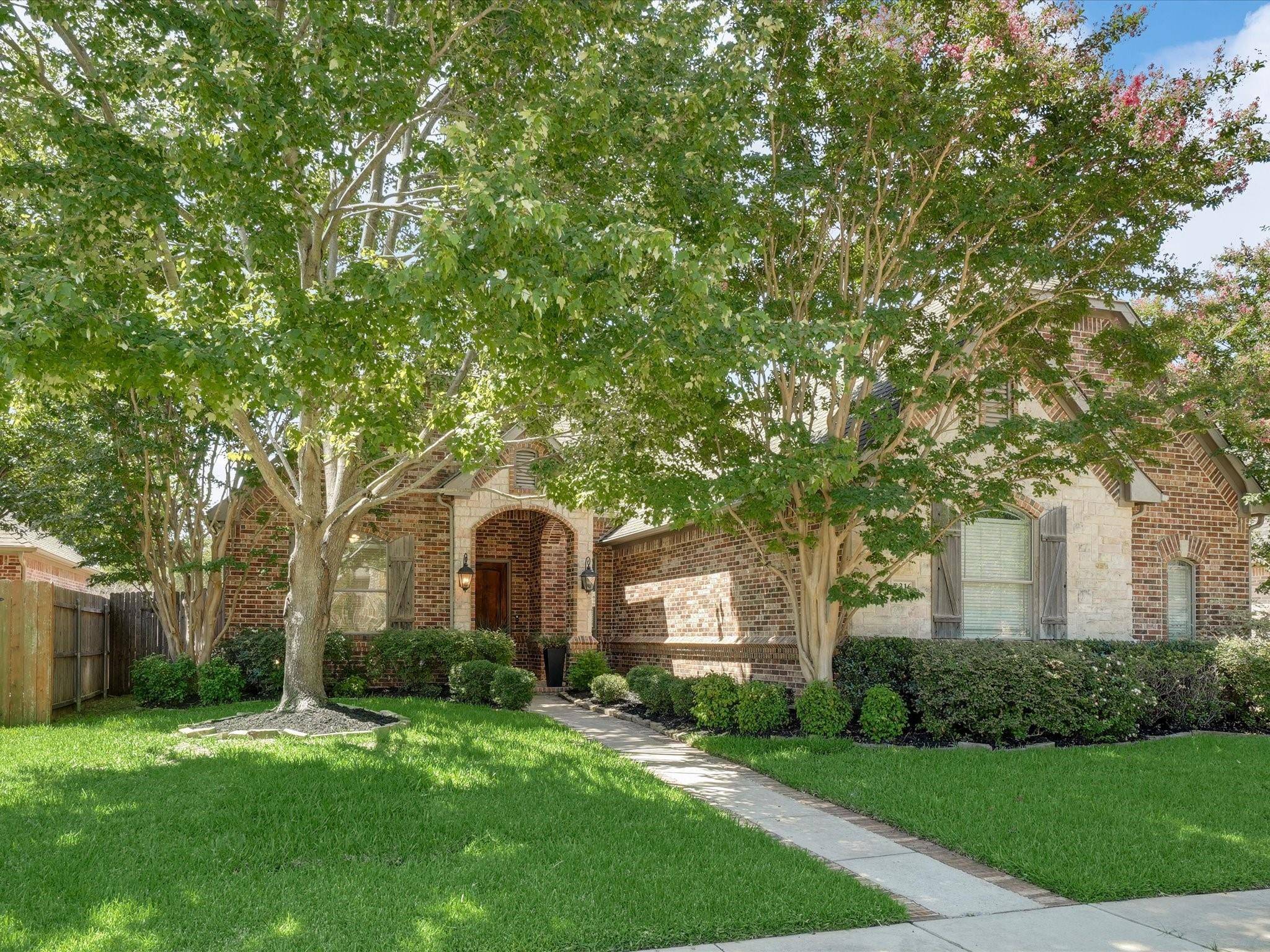 North Richland Hills, TX 76182,8316 Southridge Court