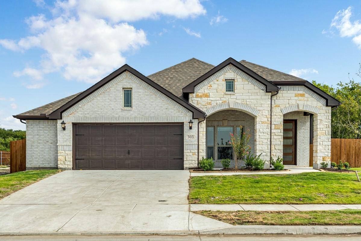 Glenn Heights, TX 75154,303 W Milas Lane