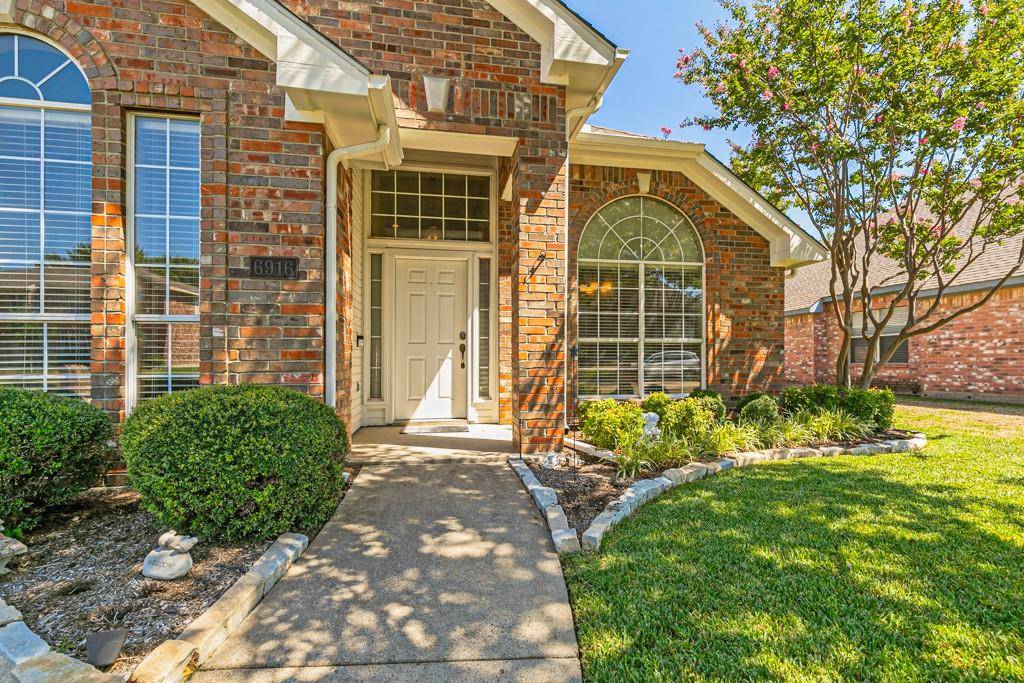 Sachse, TX 75048,6916 Foxglove Trail