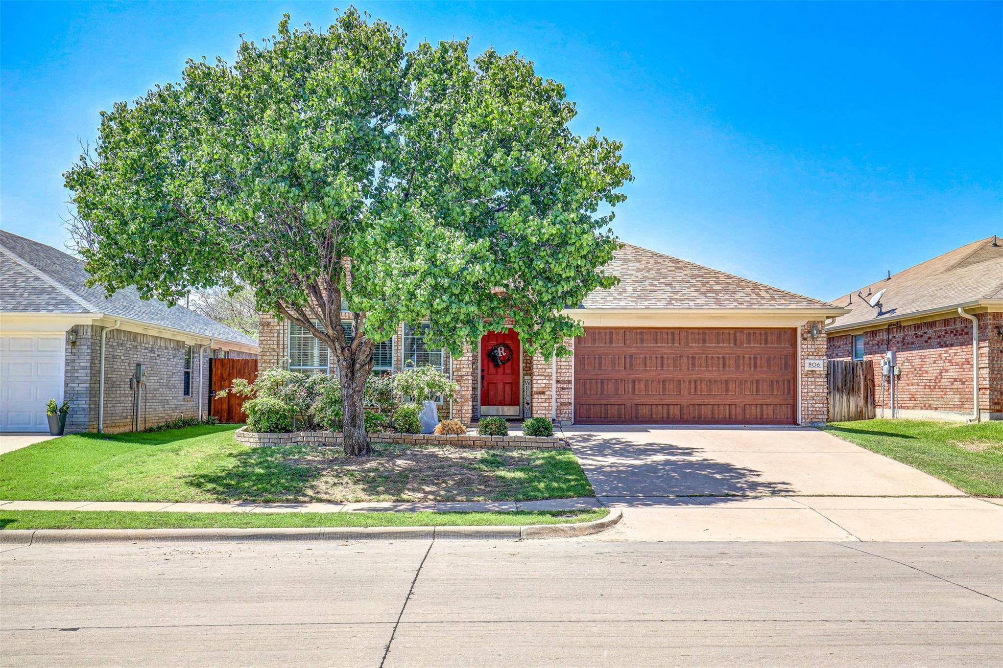 Euless, TX 76040,806 Chrissy Creek Lane