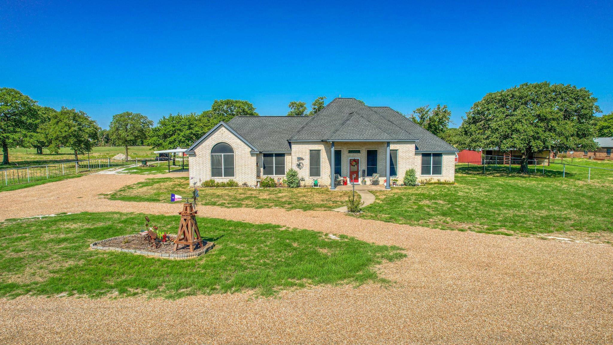 Weatherford, TX 76087,352 Montgomery Lane