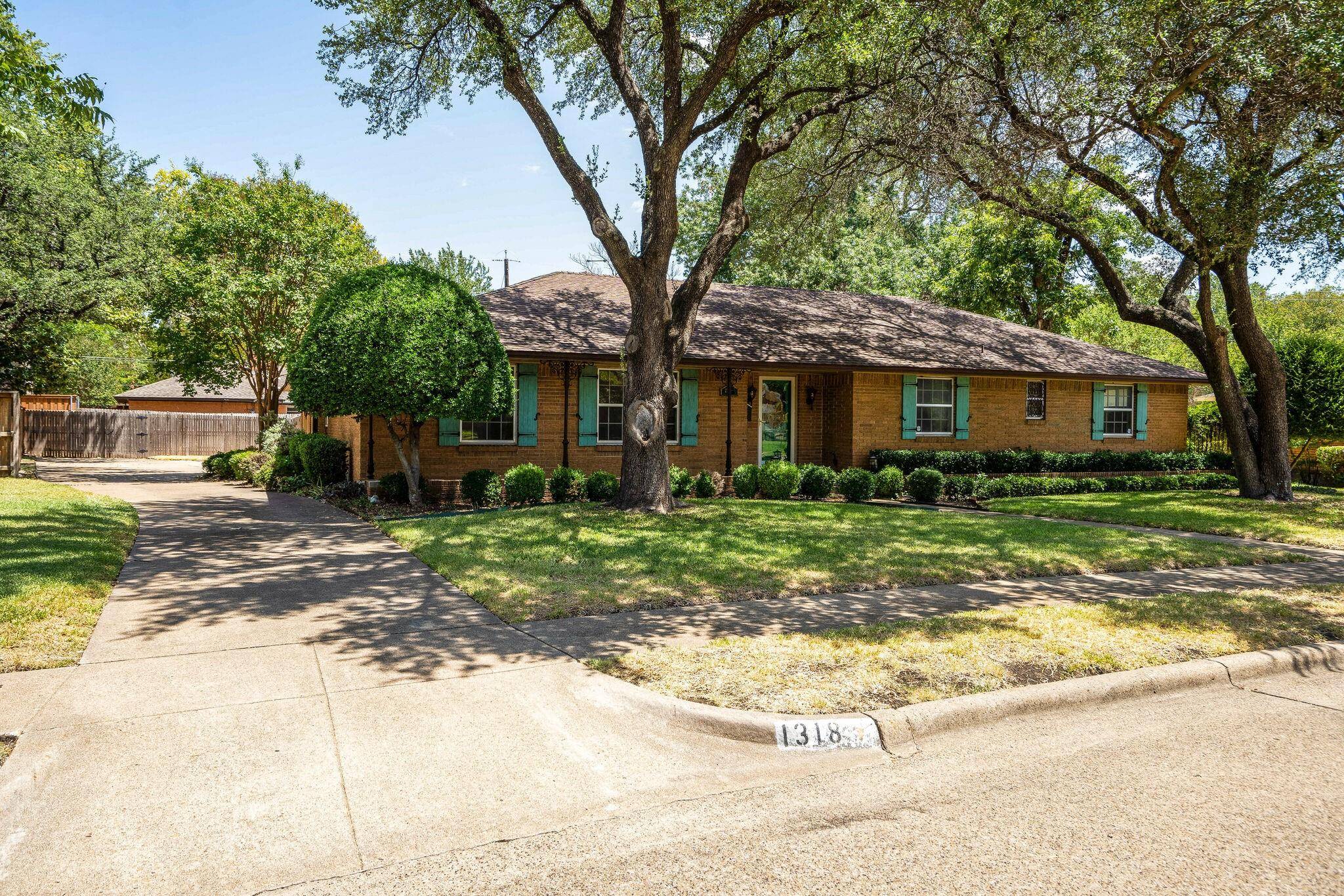 Garland, TX 75042,1318 Phoebe Lane