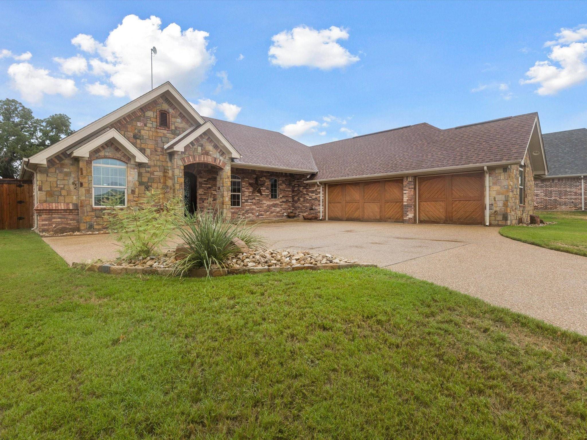 Granbury, TX 76049,2834 Willow Ridge Circle