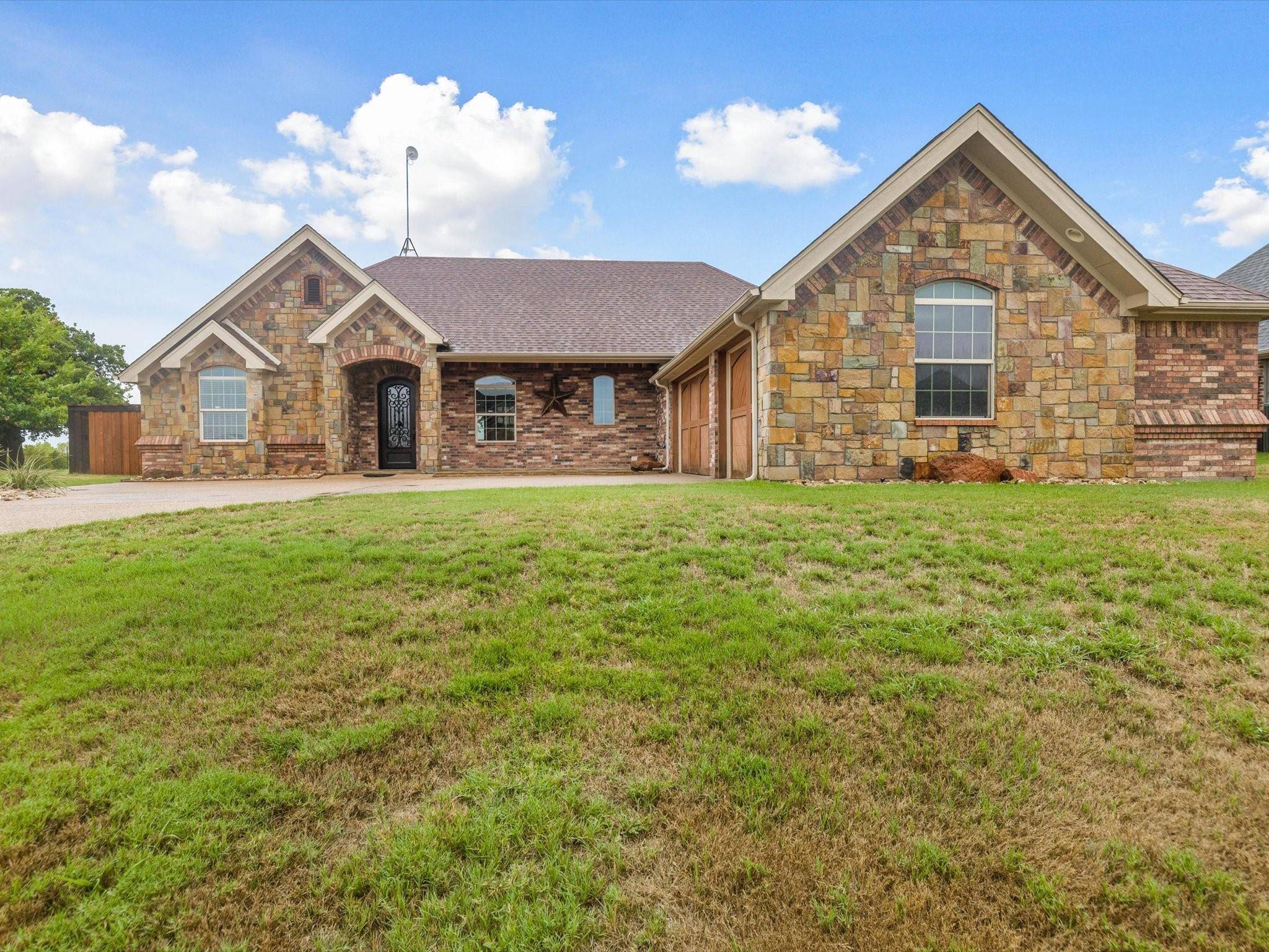 Granbury, TX 76049,2834 Willow Ridge Circle