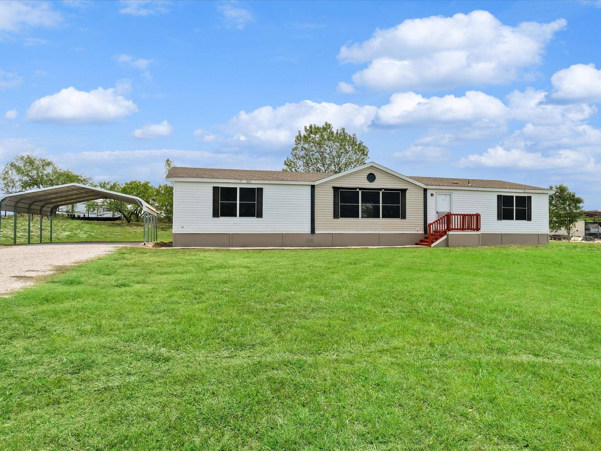 Joshua, TX 76058,9204 Montana Street