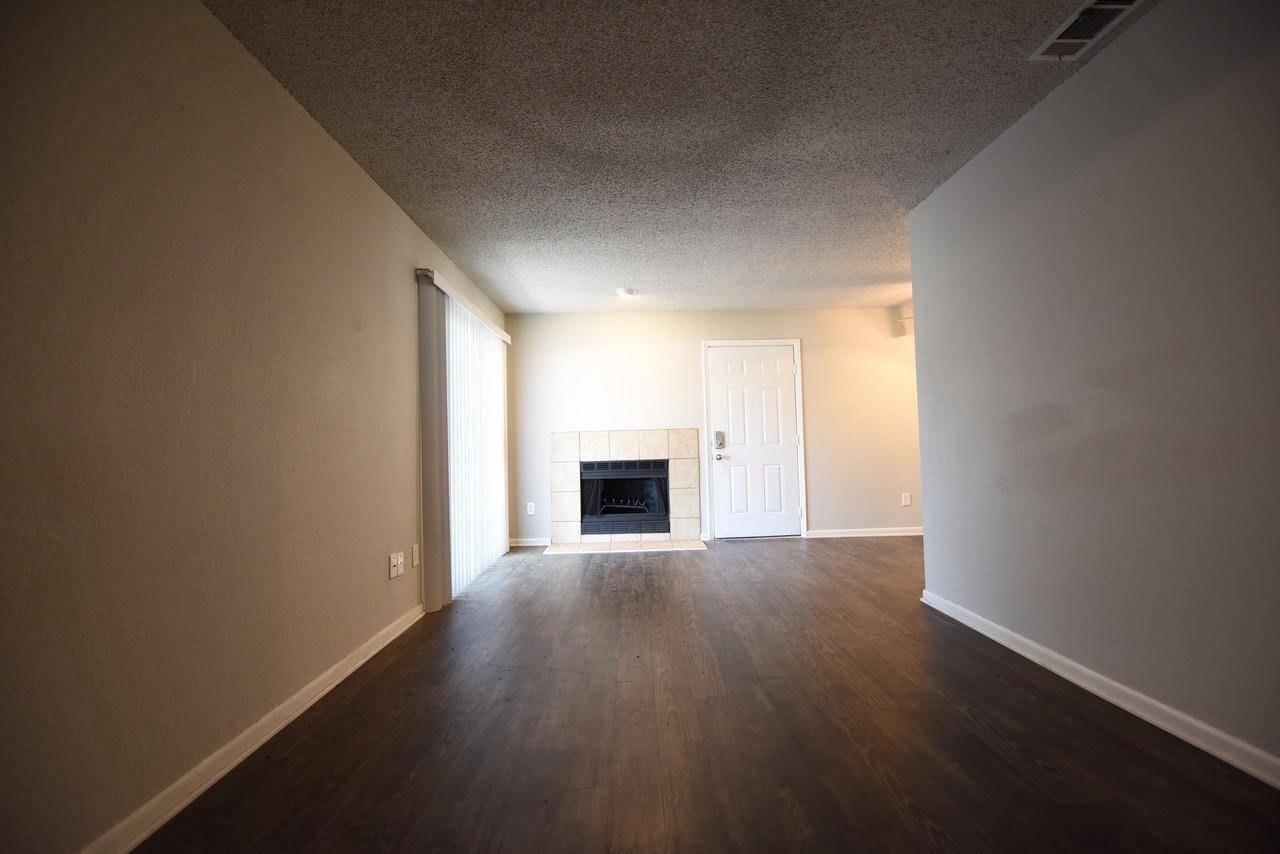 Dallas, TX 75246,4502 Gaston Avenue #105