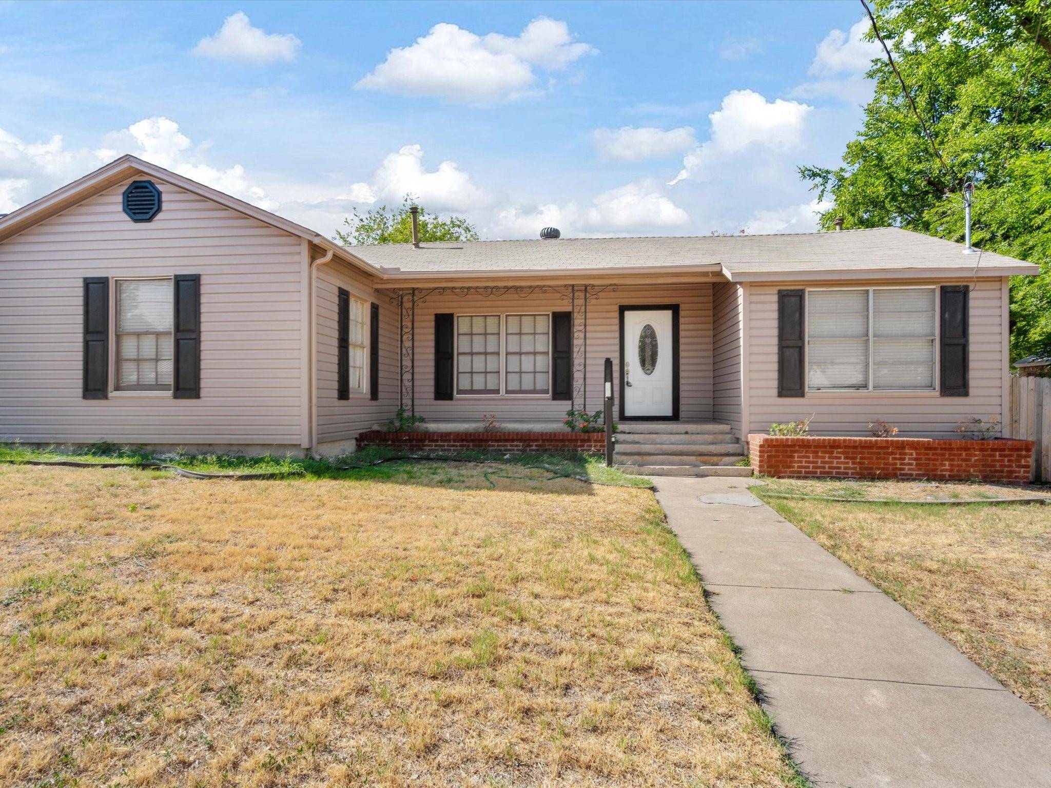 Weatherford, TX 76086,403 Norton Street