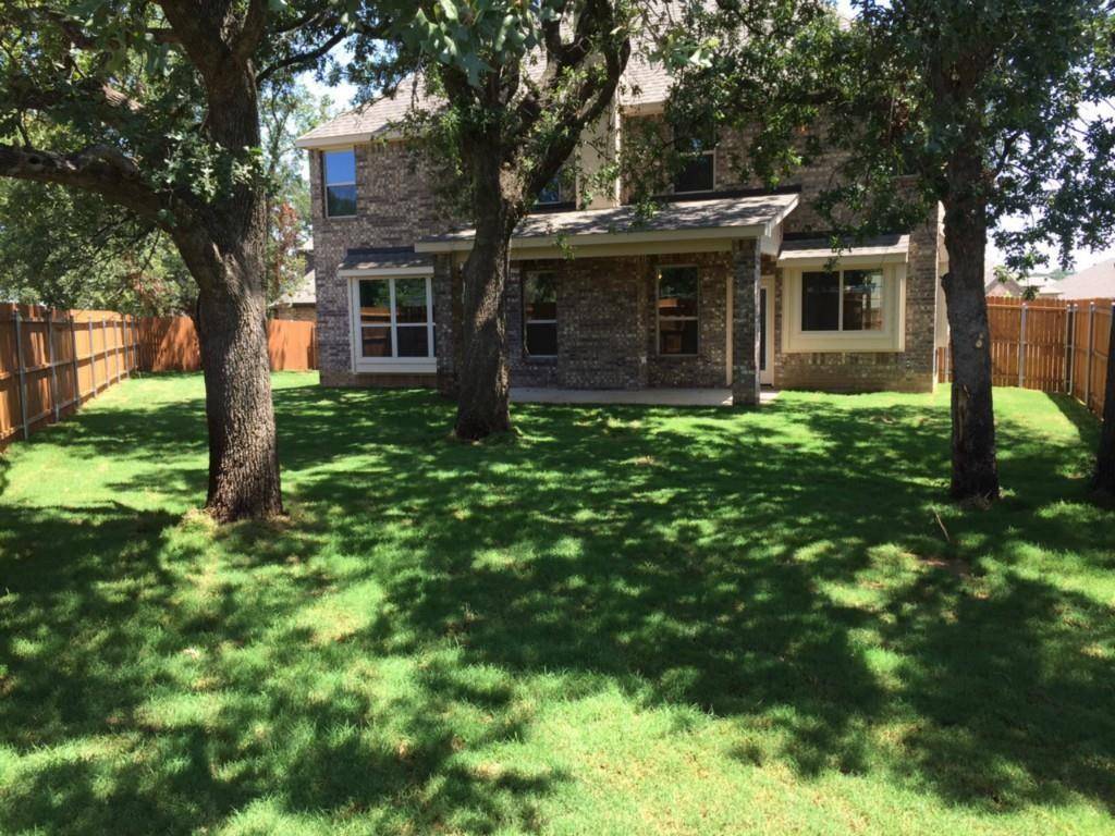 Kennedale, TX 76060,1021 Winding Creek