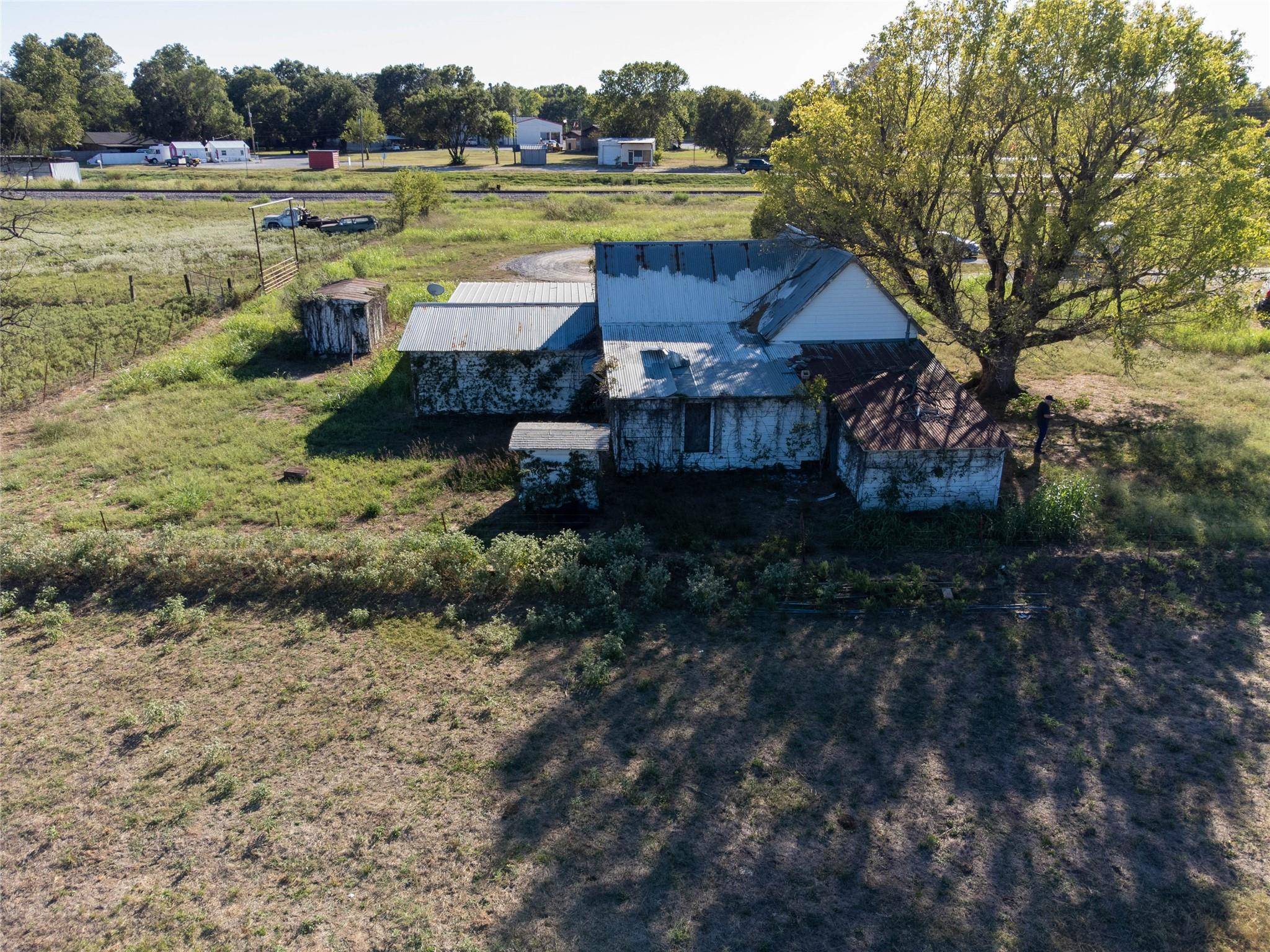 Paradise, TX 76073,135 S Mesquite