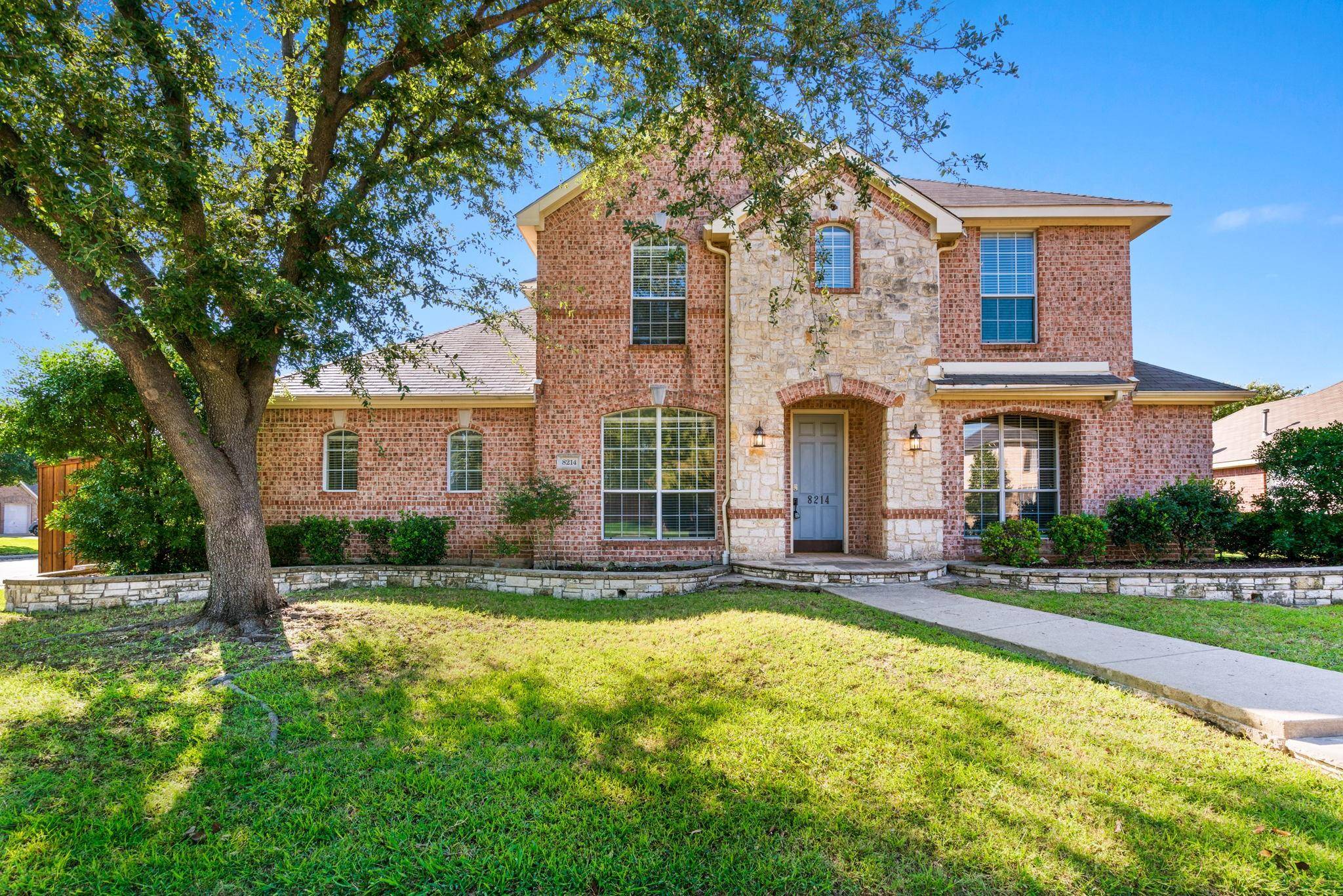 Rowlett, TX 75089,8214 Salzburg Drive