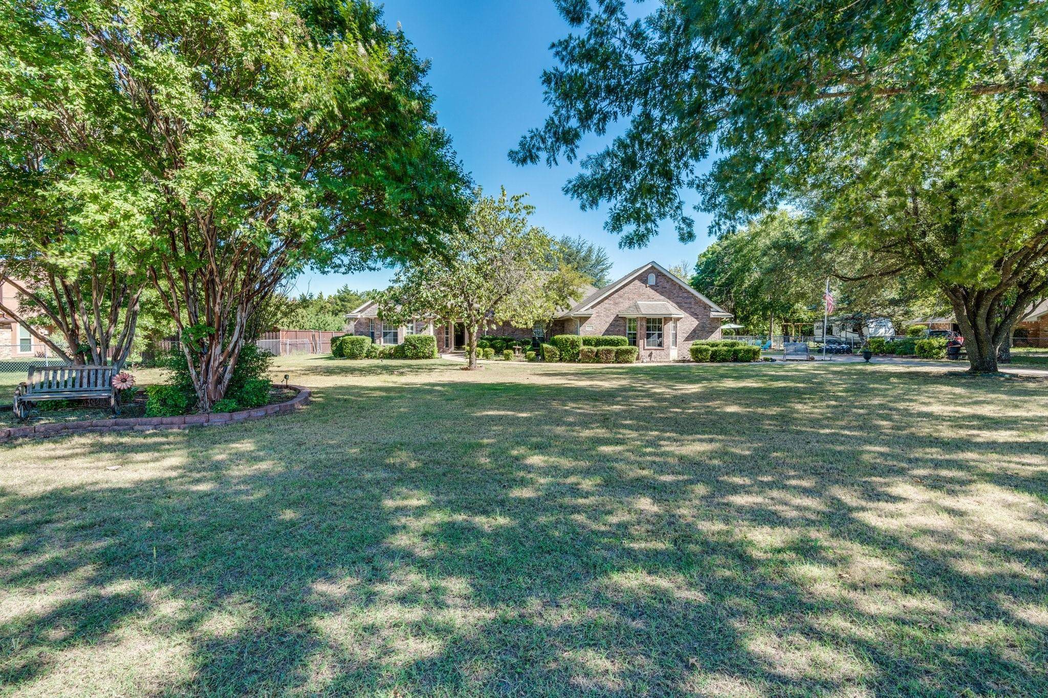 Oak Leaf, TX 75154,1303 Lariat Circle