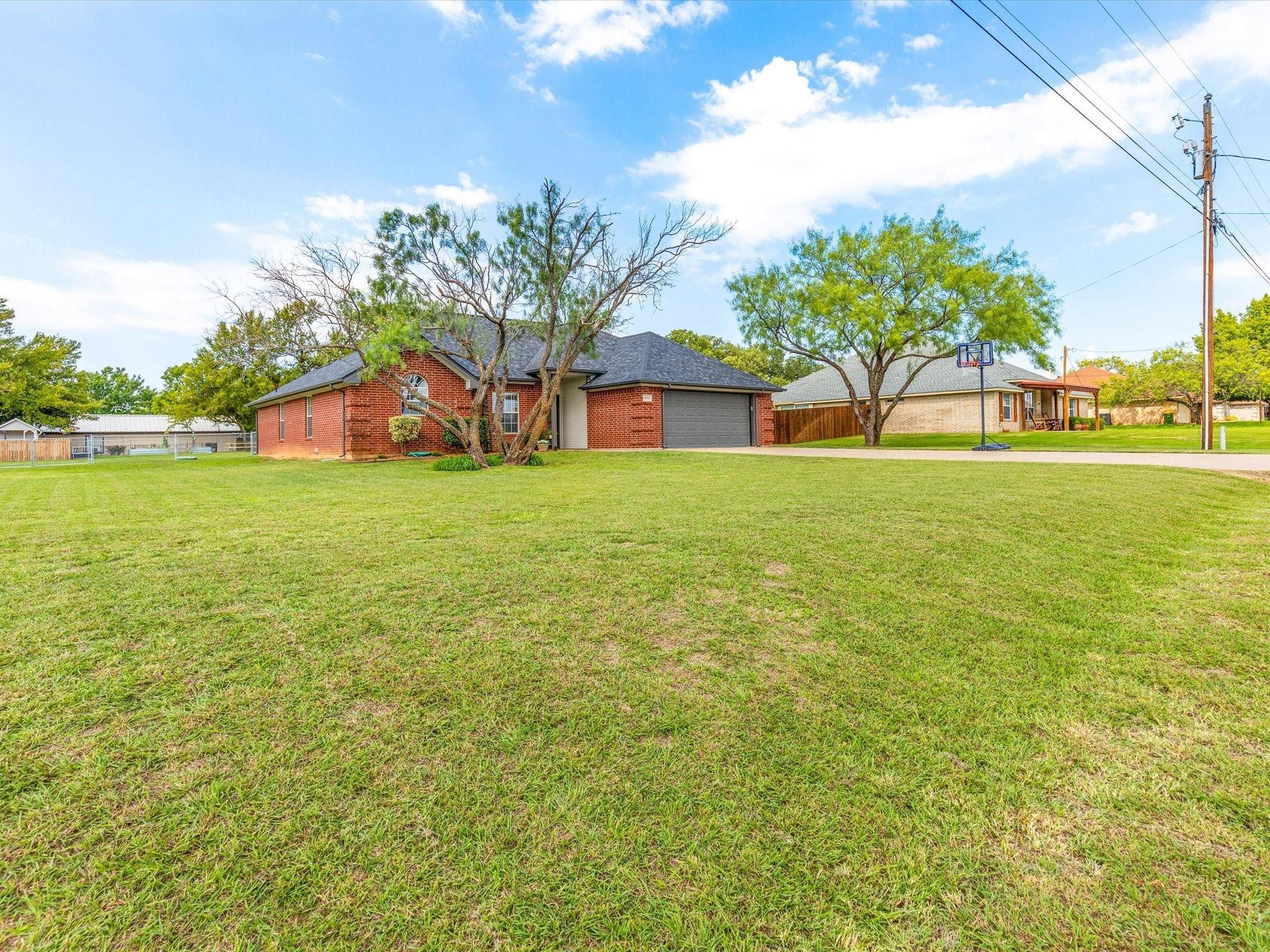 Granbury, TX 76048,4004 Country Lane