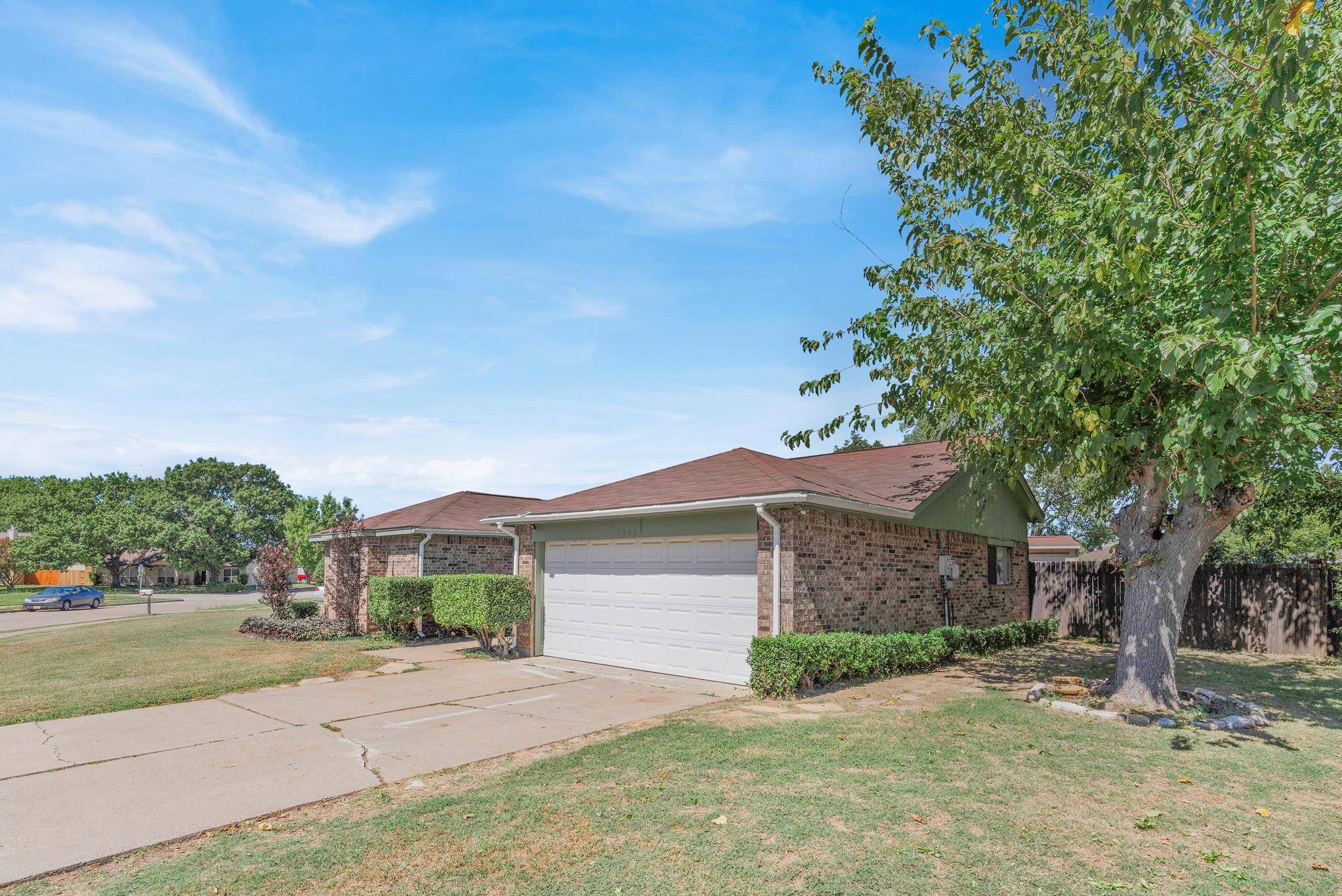 Grand Prairie, TX 75052,3506 Kirby Creek Drive