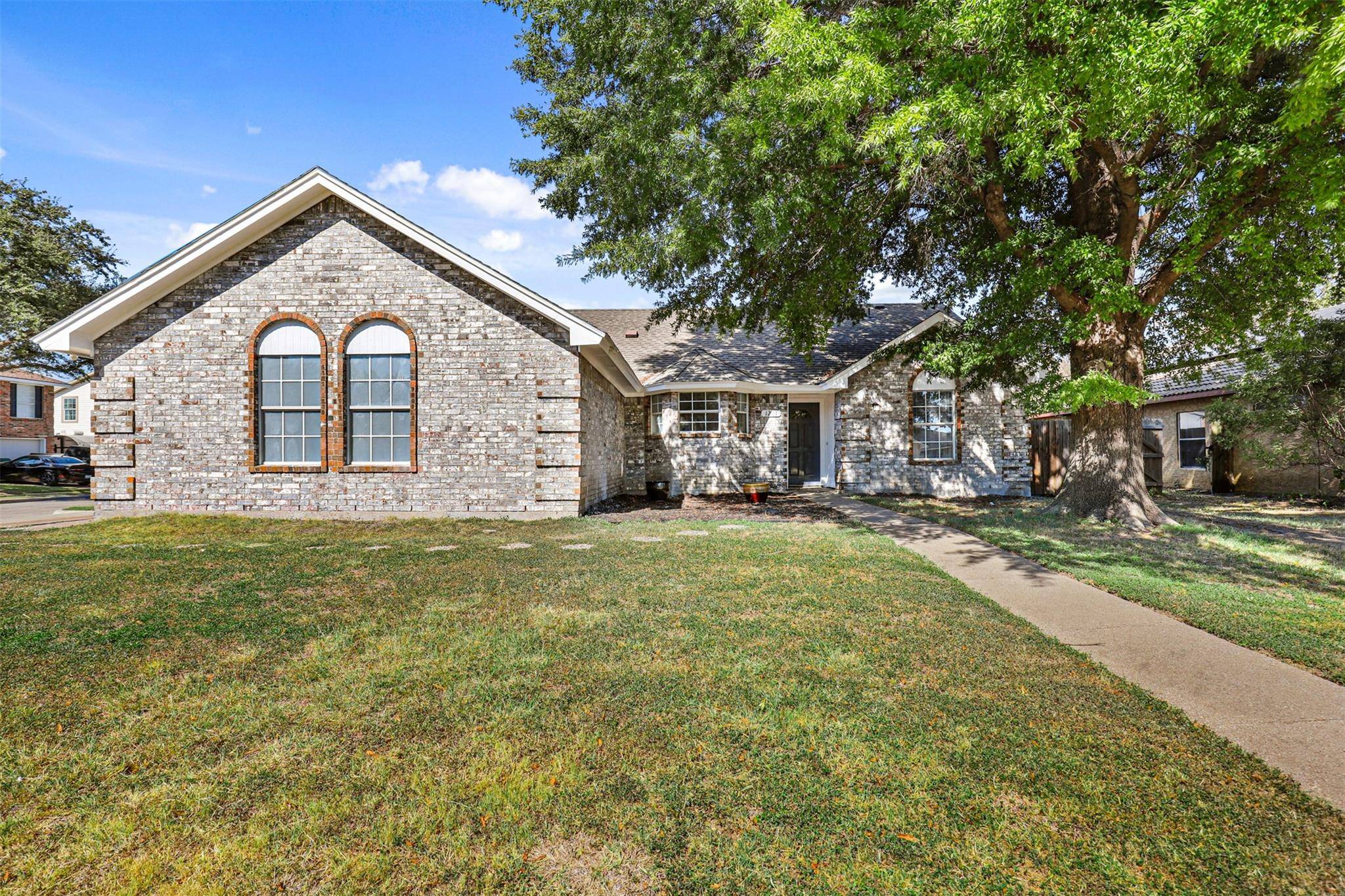 Arlington, TX 76018,1201 Brooklawn Drive