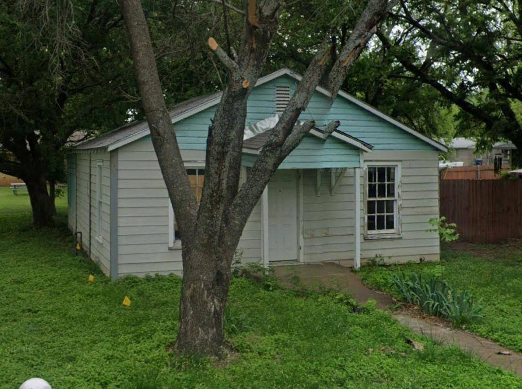 Granbury, TX 76048,317 W Rucker Street