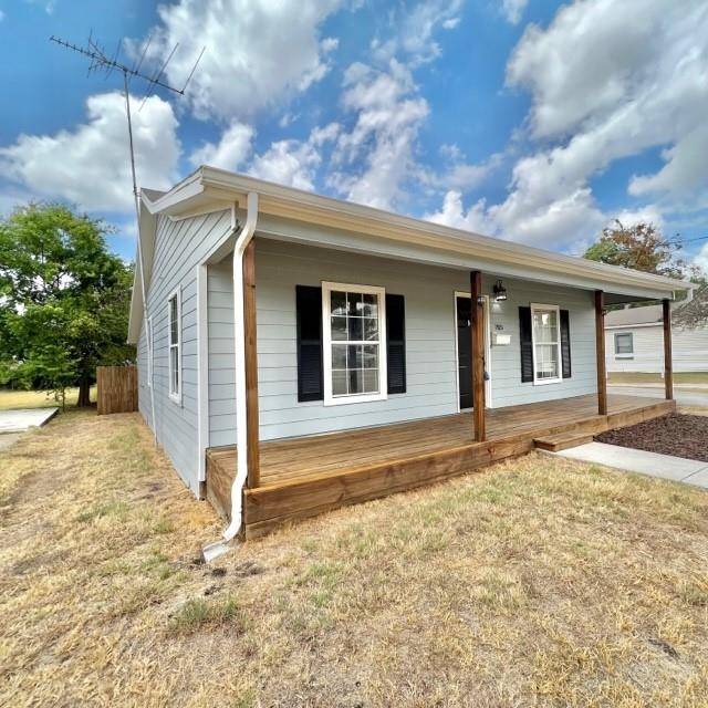 Farmersville, TX 75442,705 N Washington Street