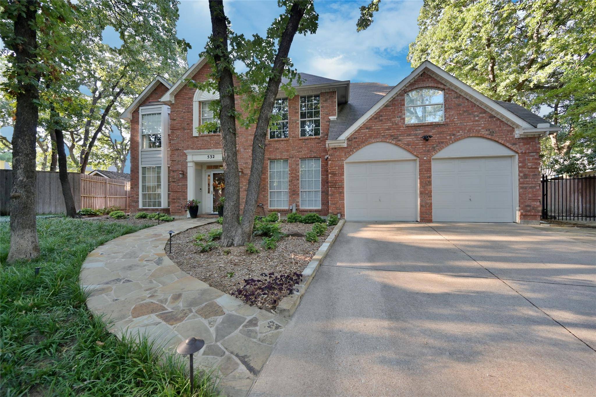 Grapevine, TX 76051,532 Woodhill Court