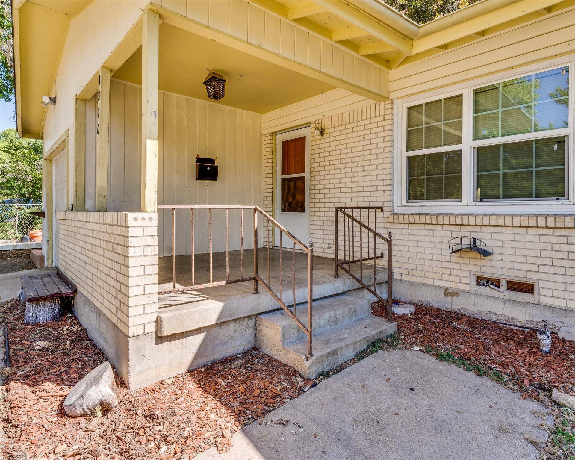 Dallas, TX 75216,4310 Fitzsimmons Street