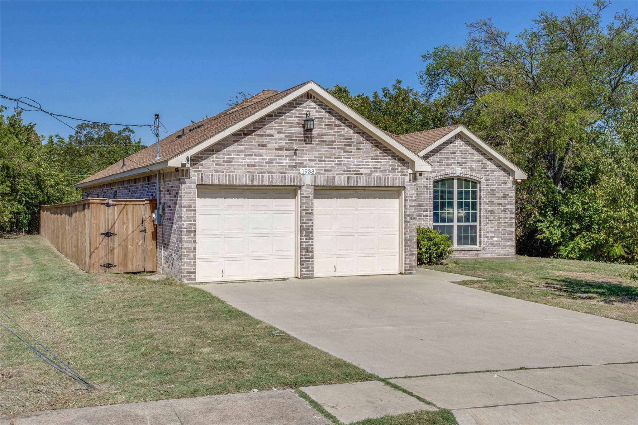 Grand Prairie, TX 75051,1938 Beaumont Street