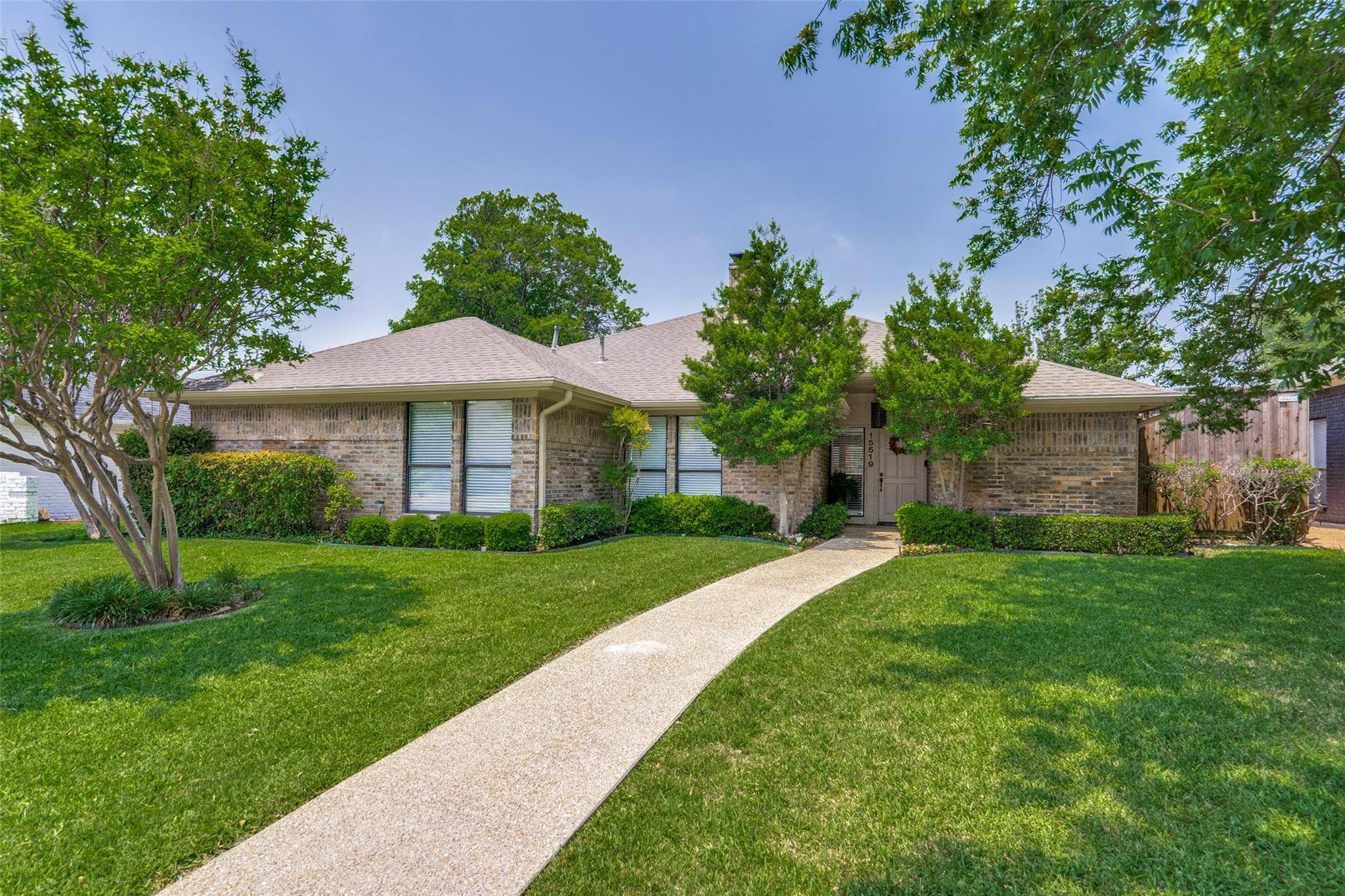 Dallas, TX 75248,15519 Trails End Drive