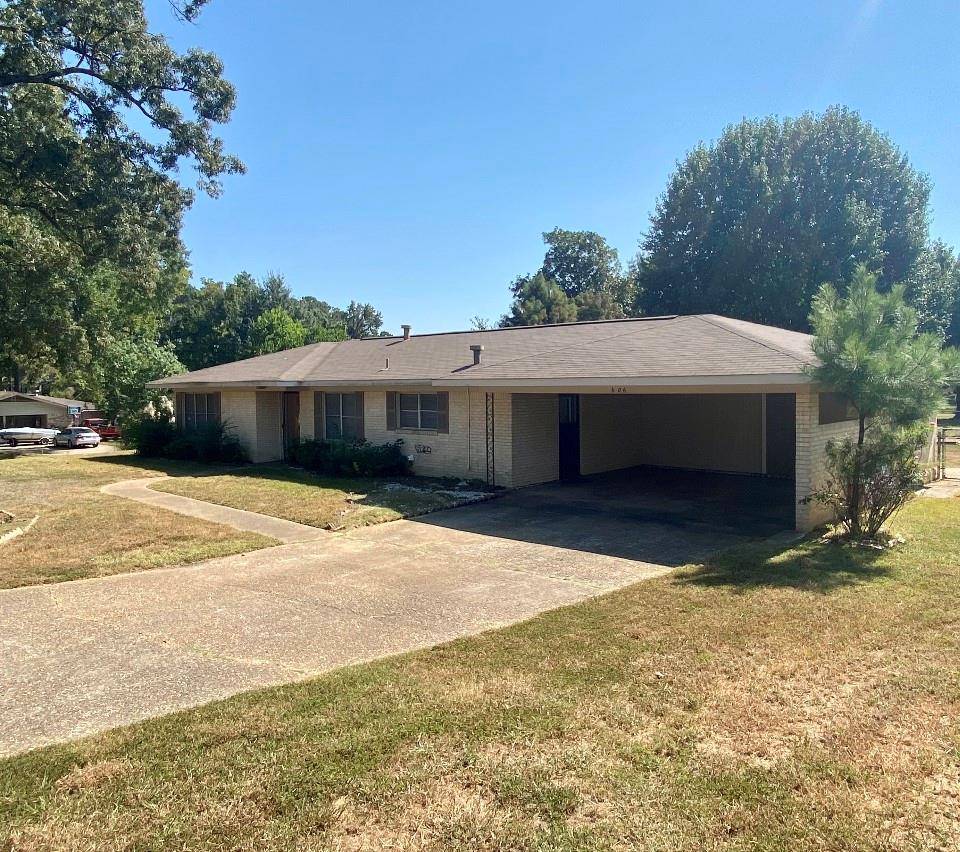 Minden, LA 71055,606 E Todd Street