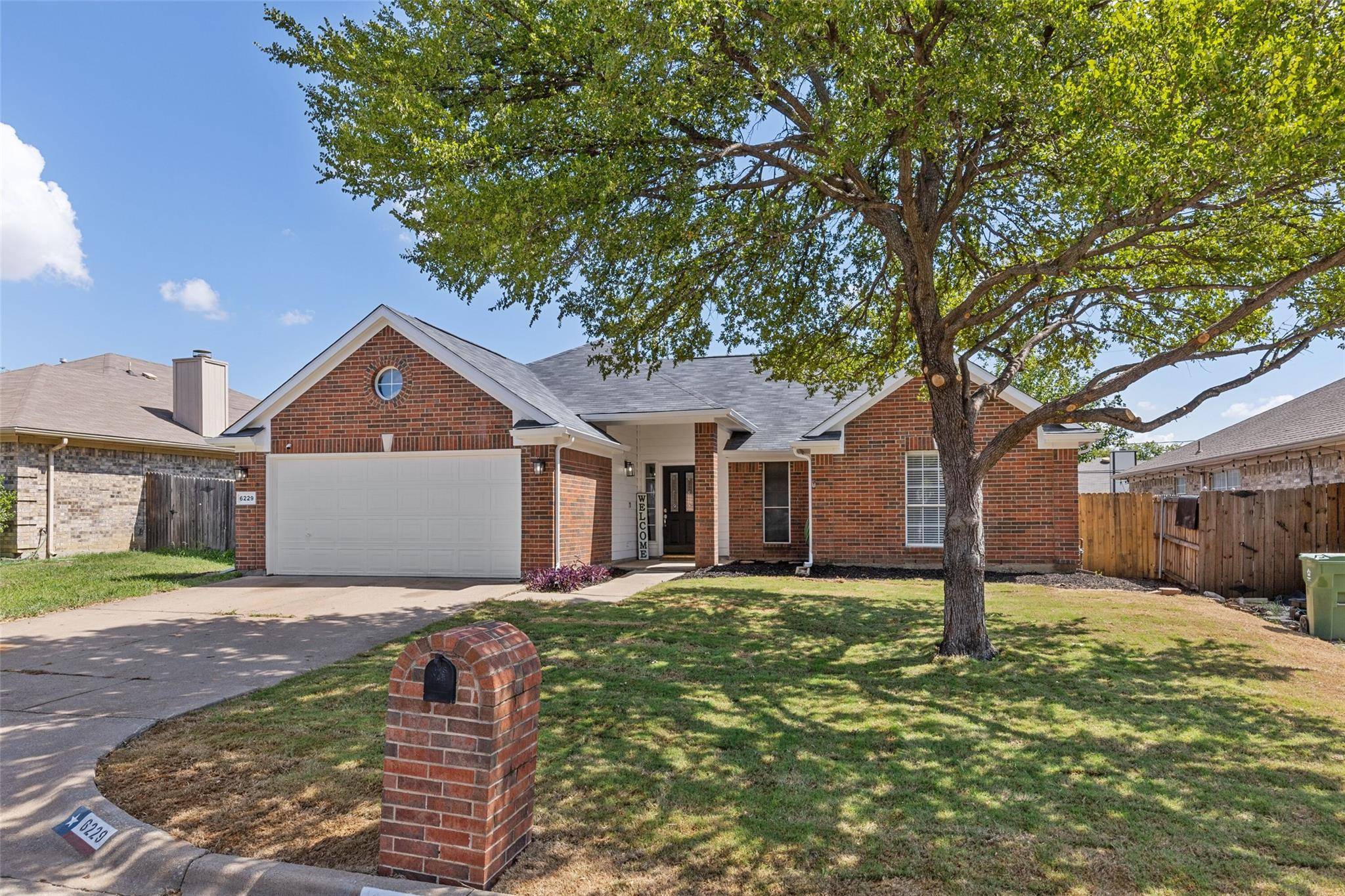 Arlington, TX 76001,6229 St Leonard Drive