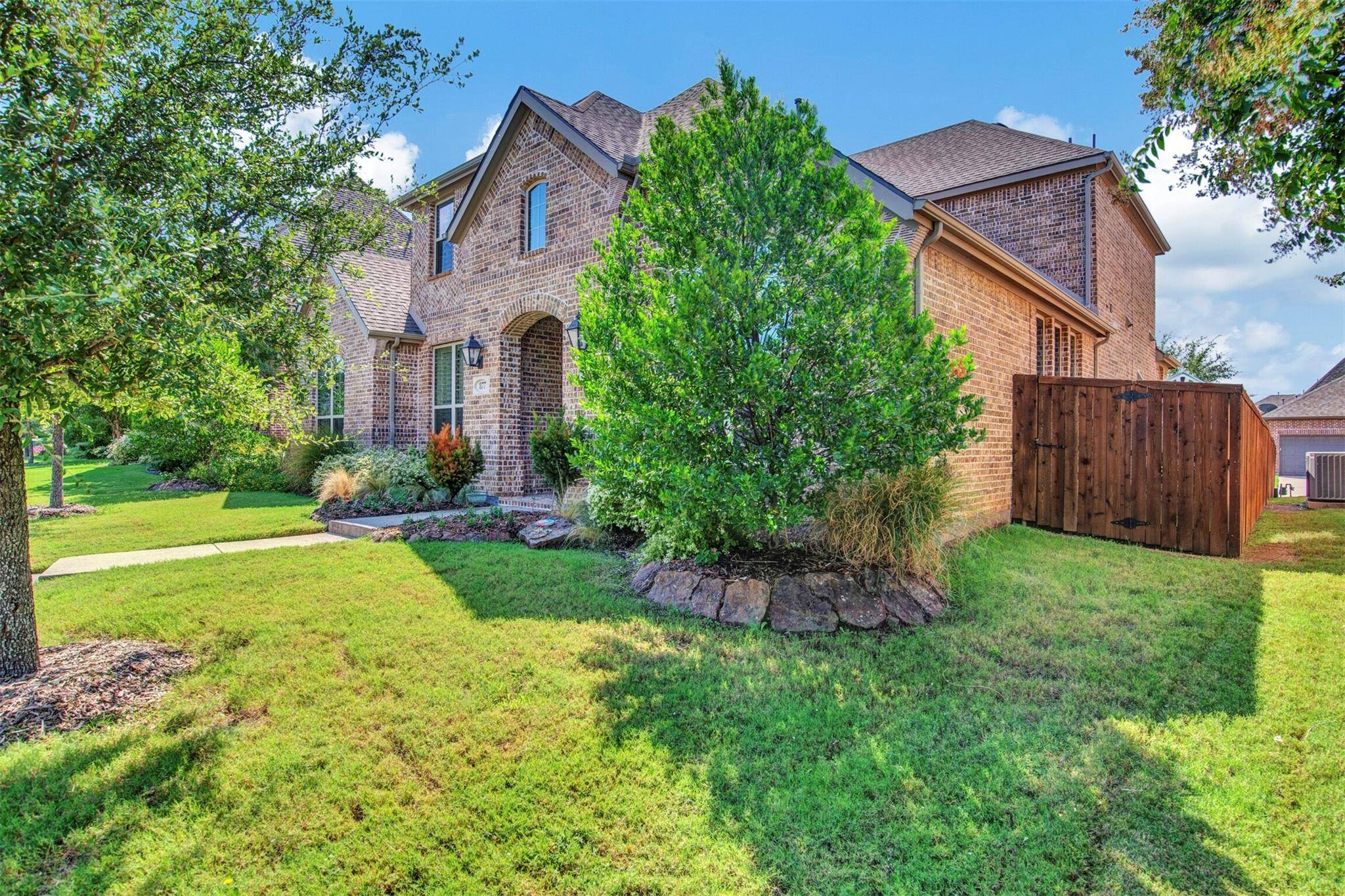 Allen, TX 75013,877 Clear Water Drive