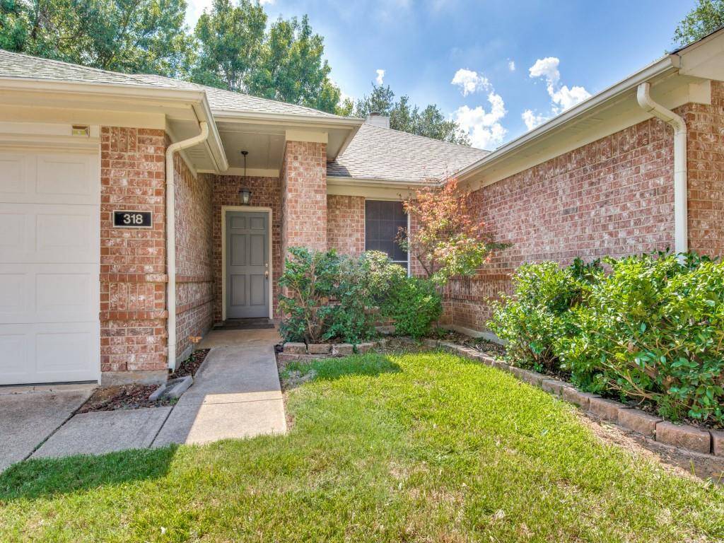 Lake Dallas, TX 75065,318 Thousand Oaks Drive