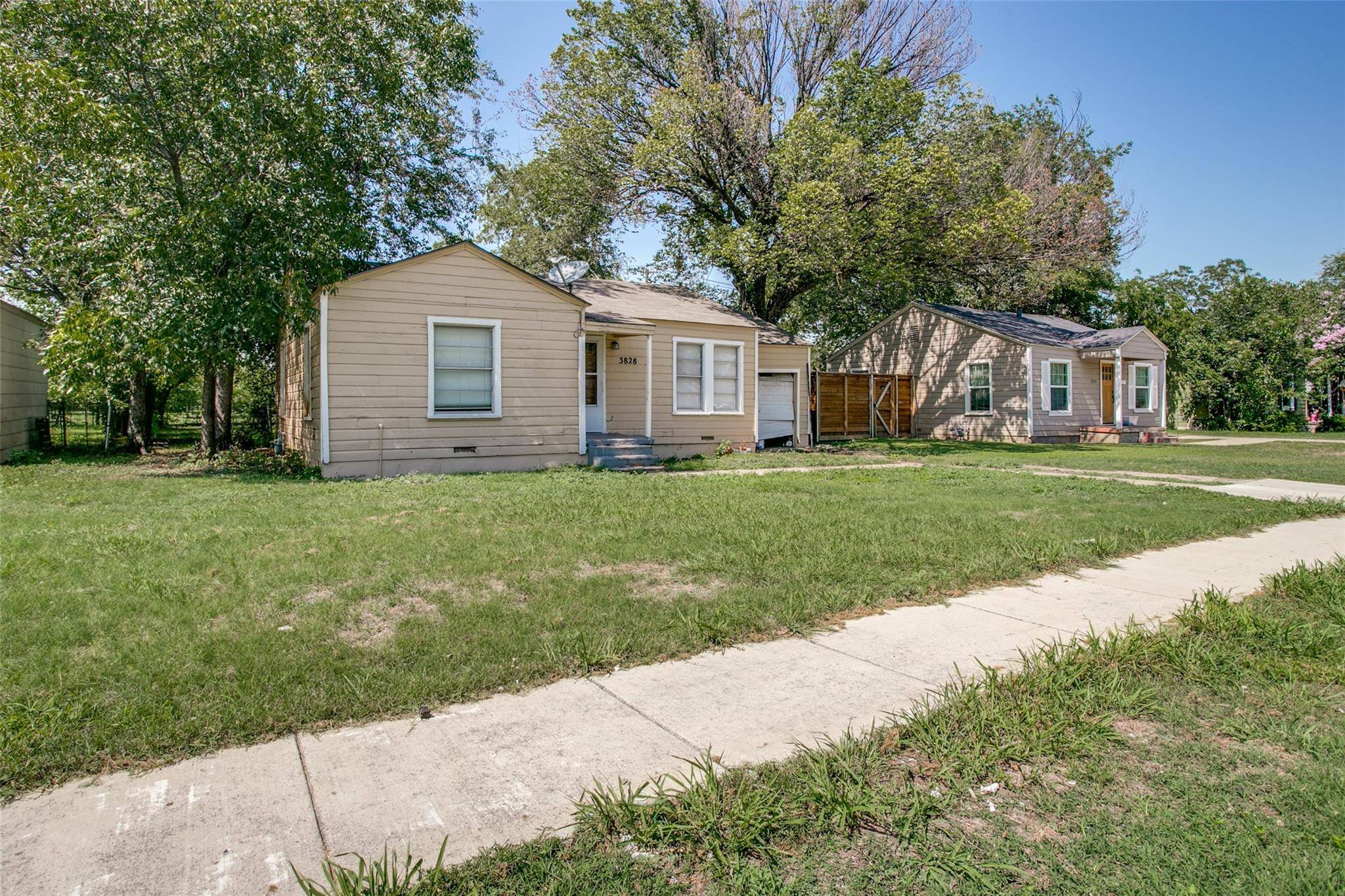 Fort Worth, TX 76109,3828 Winfield Avenue