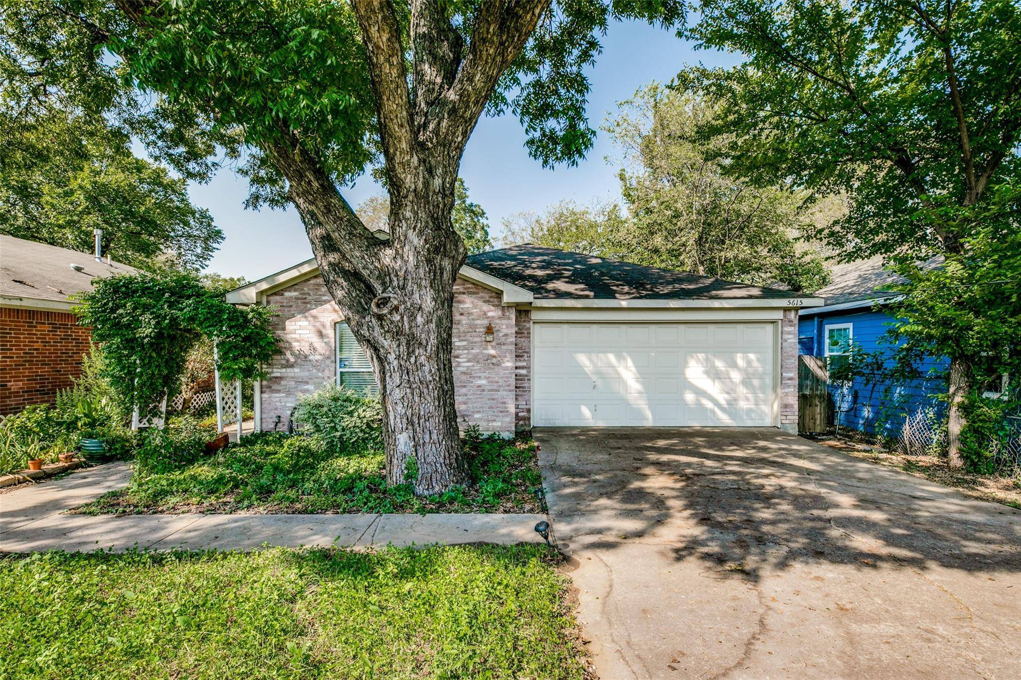 Dallas, TX 75212,5615 Martinez Trail