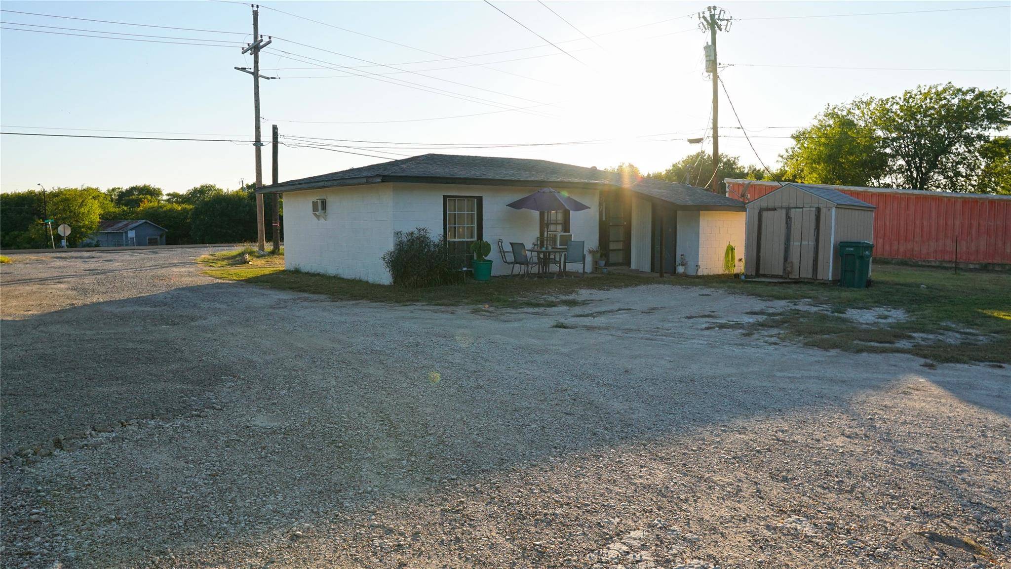 Tom Bean, TX 75489,611 E Highway 11