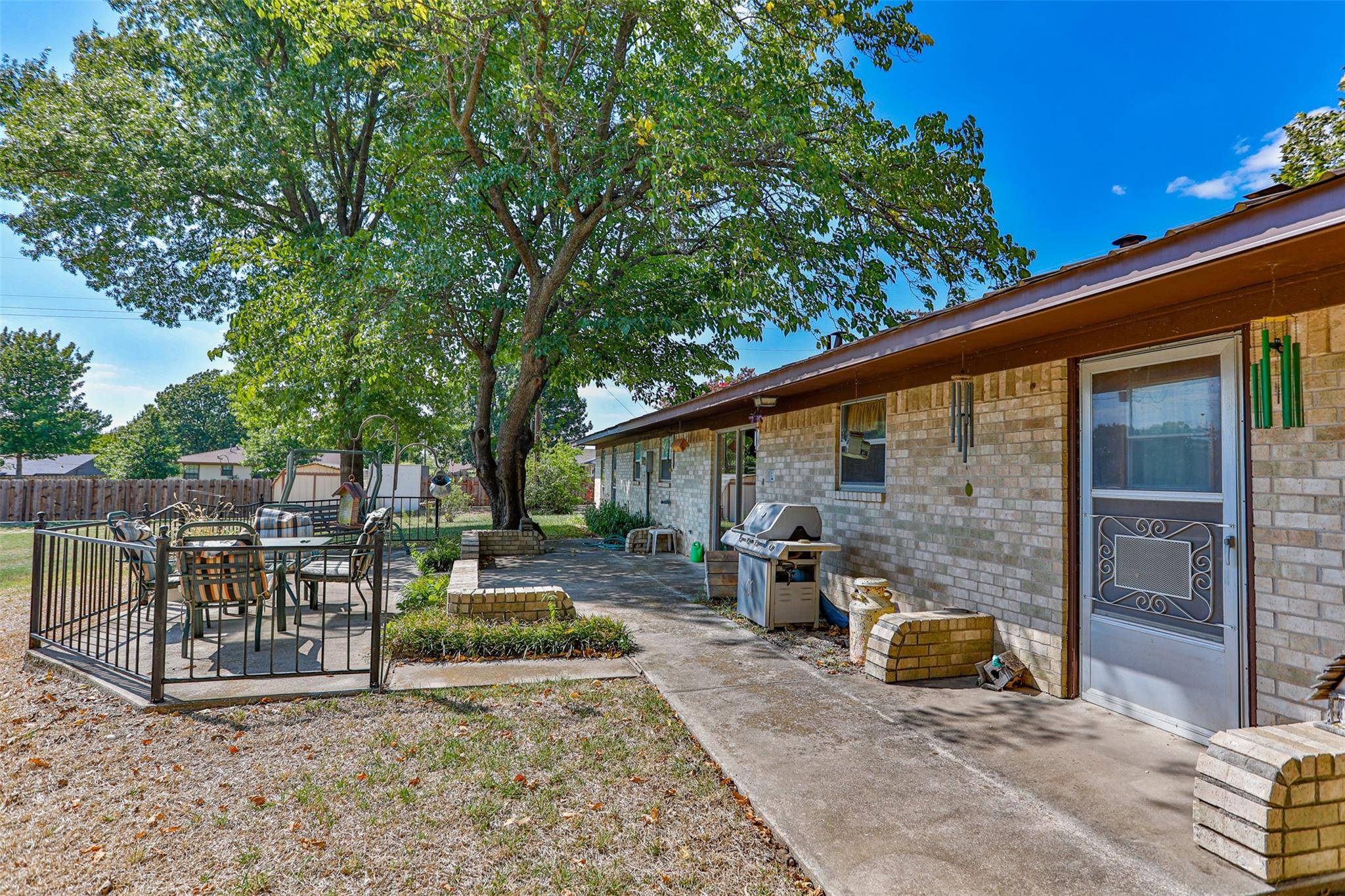 Muenster, TX 76252,361 W 9th Street