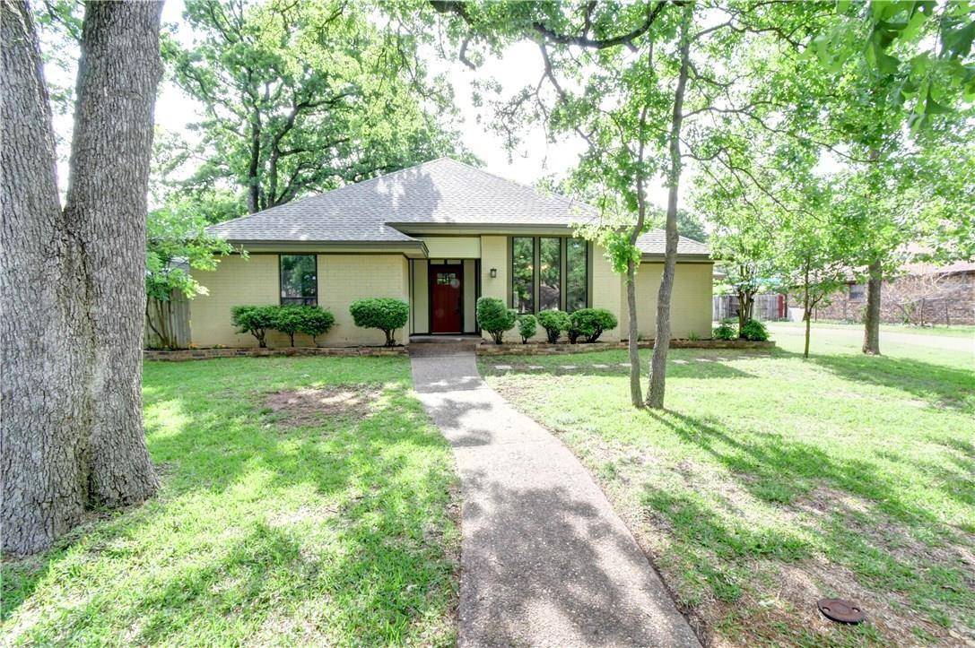 Fort Worth, TX 76112,1716 Crooked Lane