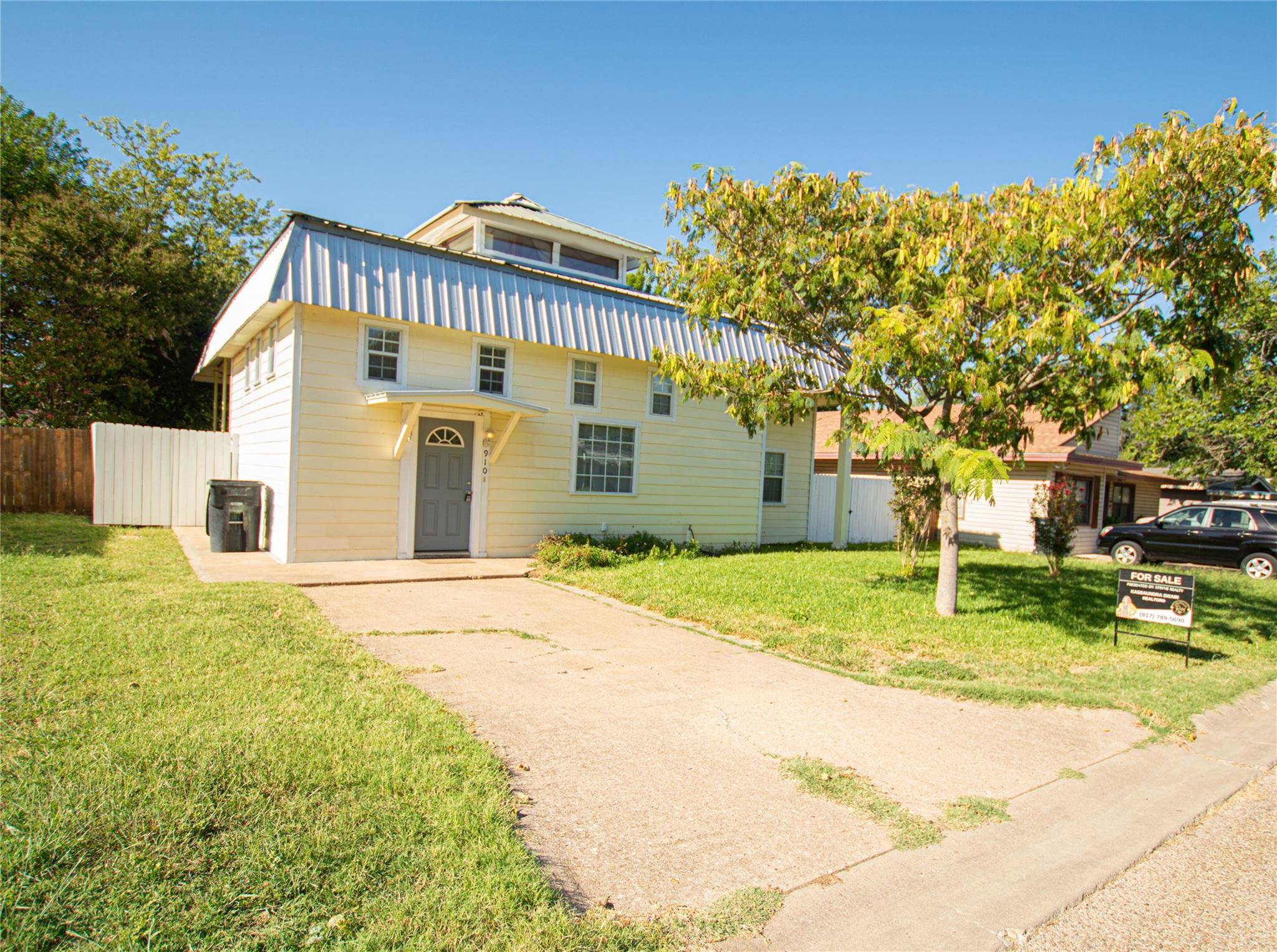 Cleburne, TX 76033,910 Turner Street