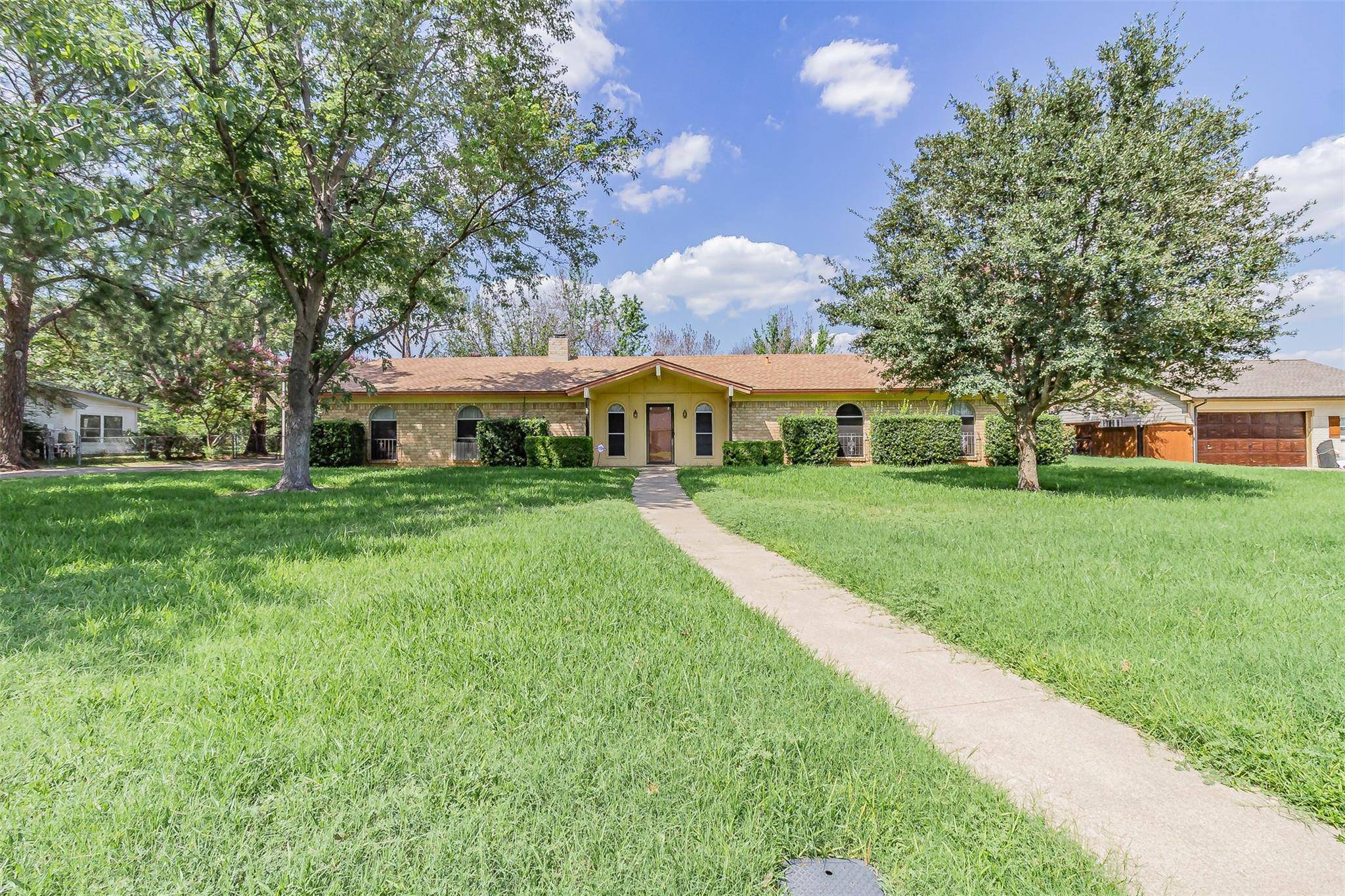 Colleyville, TX 76034,404 Timberline Drive N