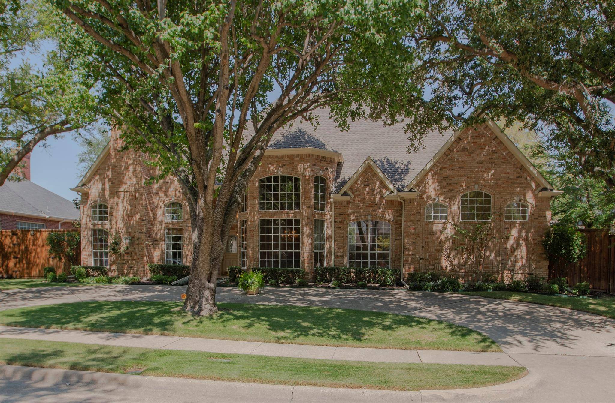 Plano, TX 75024,4569 Old Pond Drive