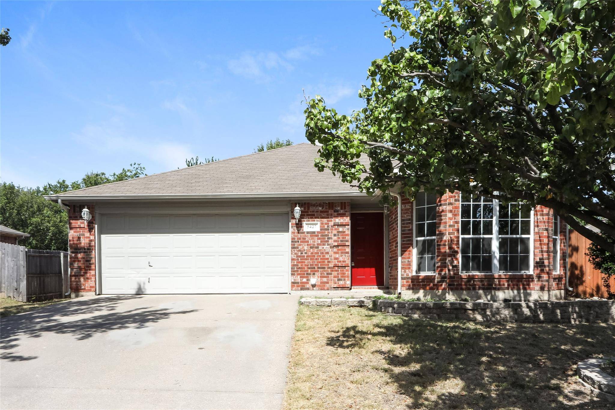 Dallas, TX 75236,5427 Dove Drive