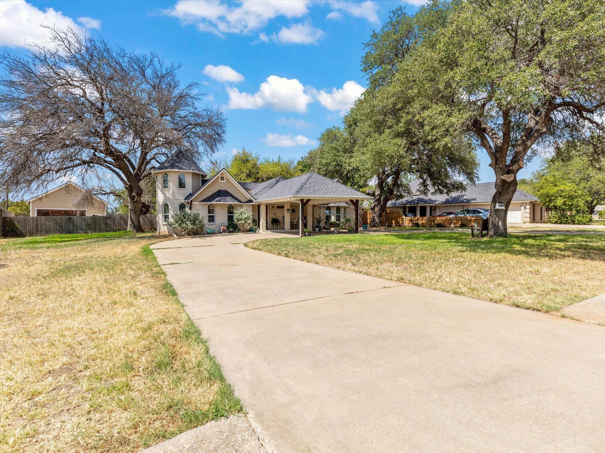 Granbury, TX 76049,614 Aqua Vista Drive