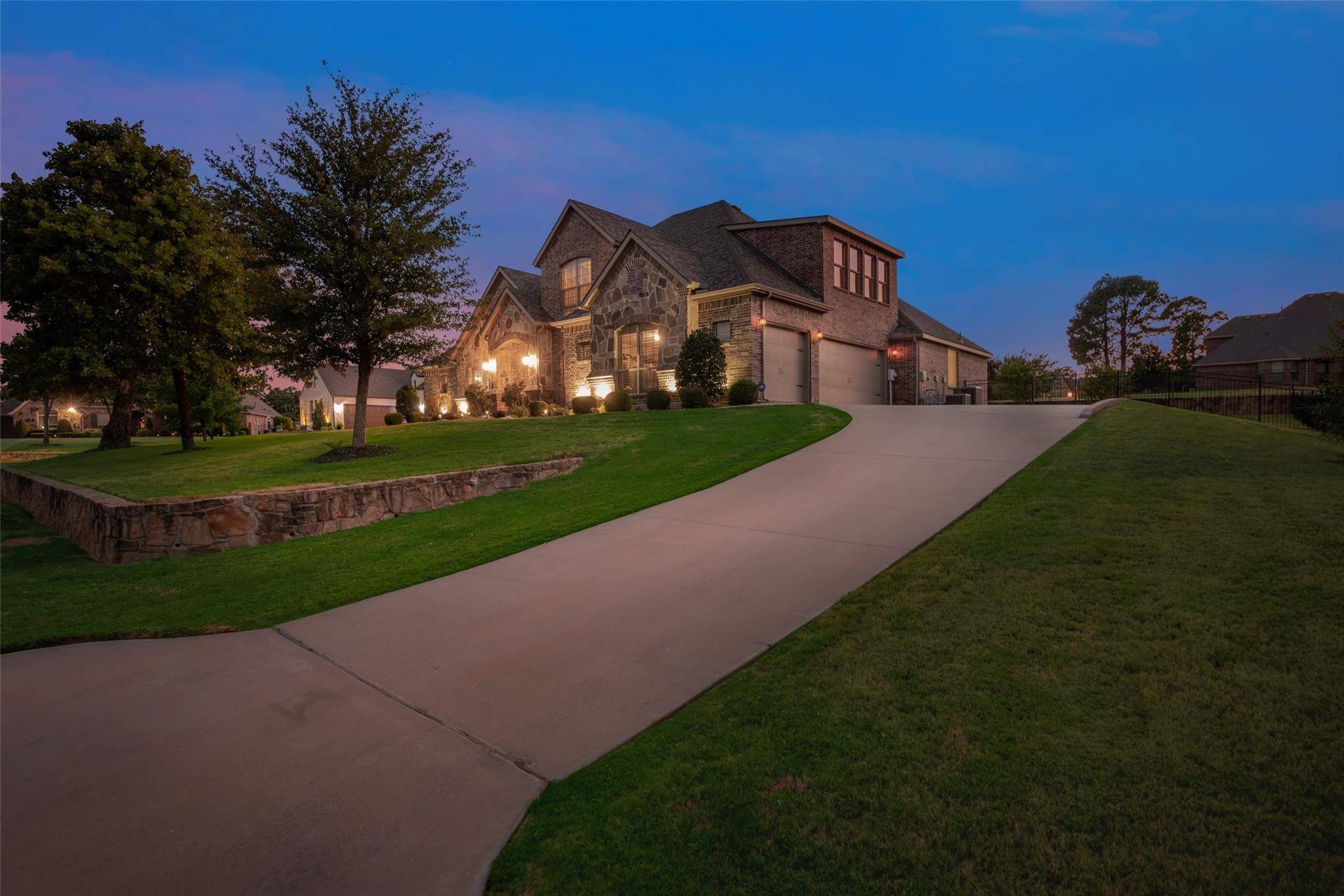 Burleson, TX 76028,1442 Valley Crest Court