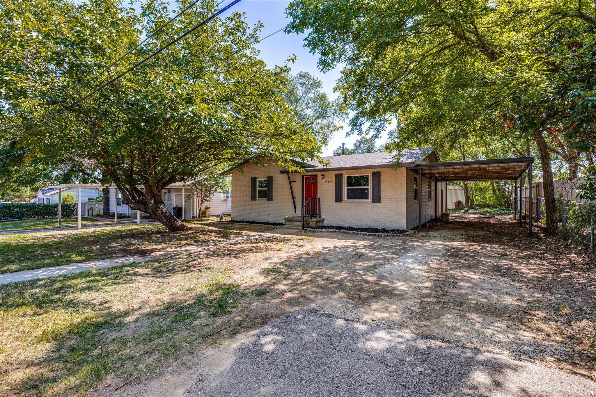 Joshua, TX 76058,214 4th Street