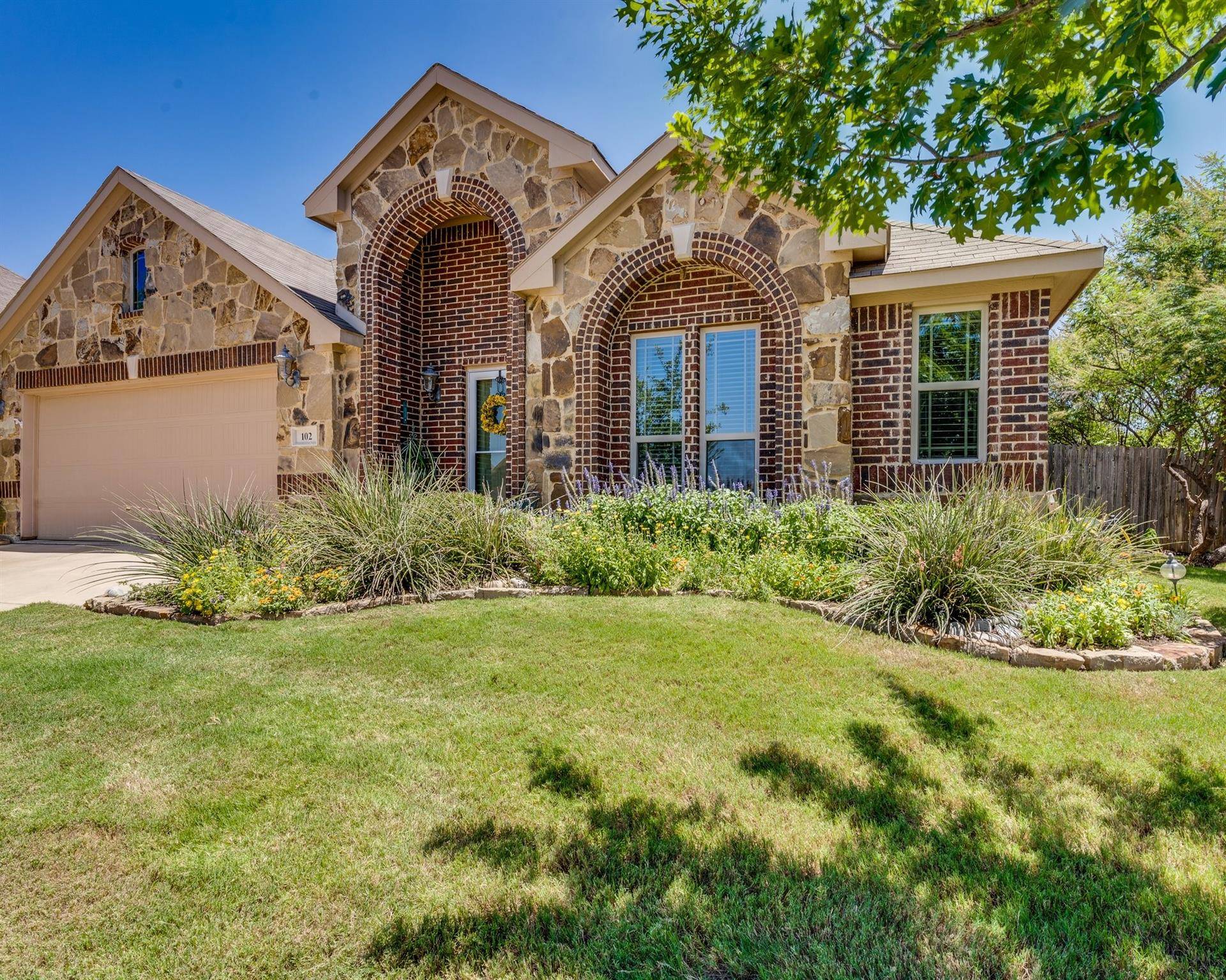 Alvarado, TX 76009,102 Briarstone Drive