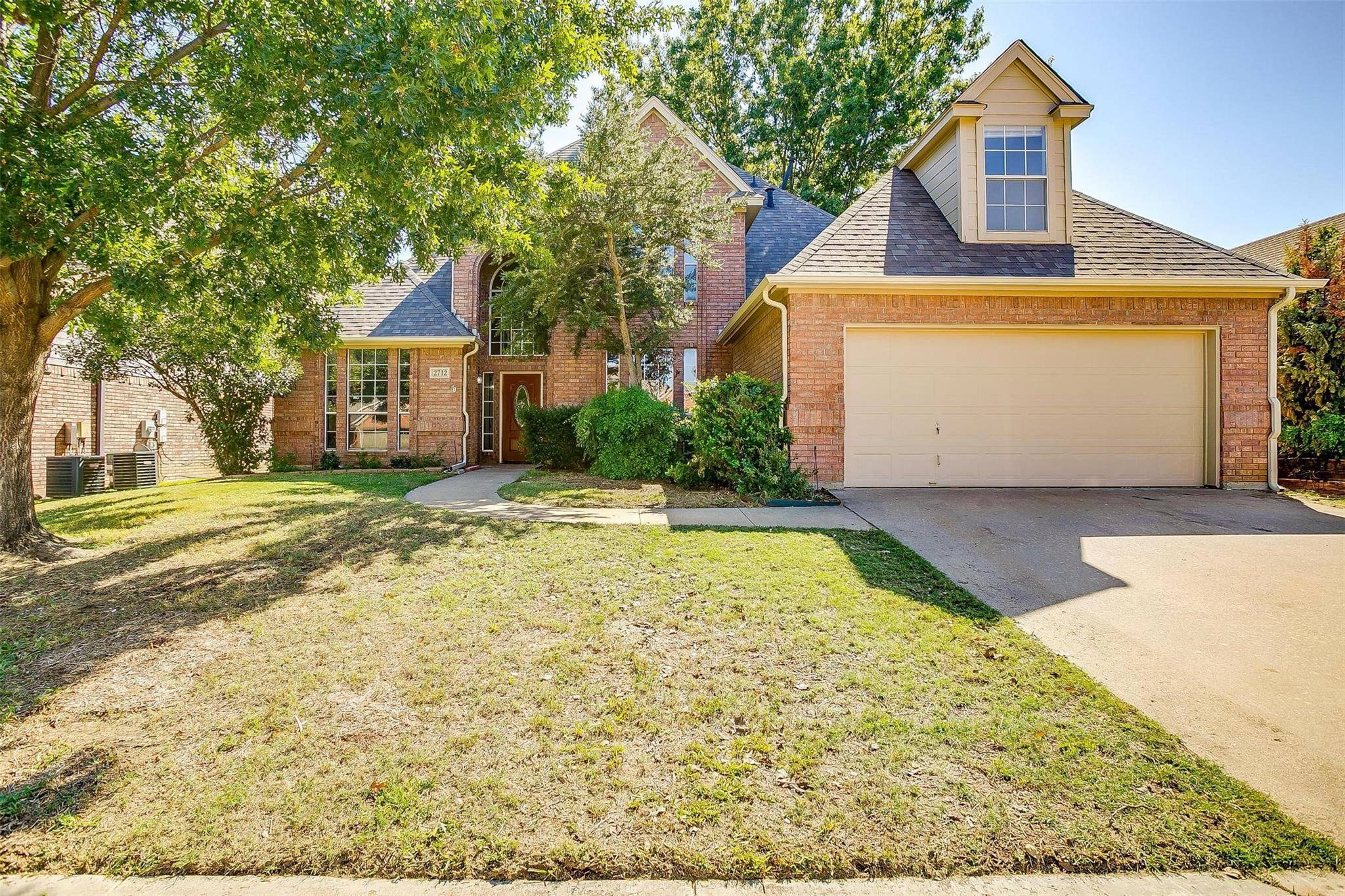 Bedford, TX 76021,2712 Holly Brook Court