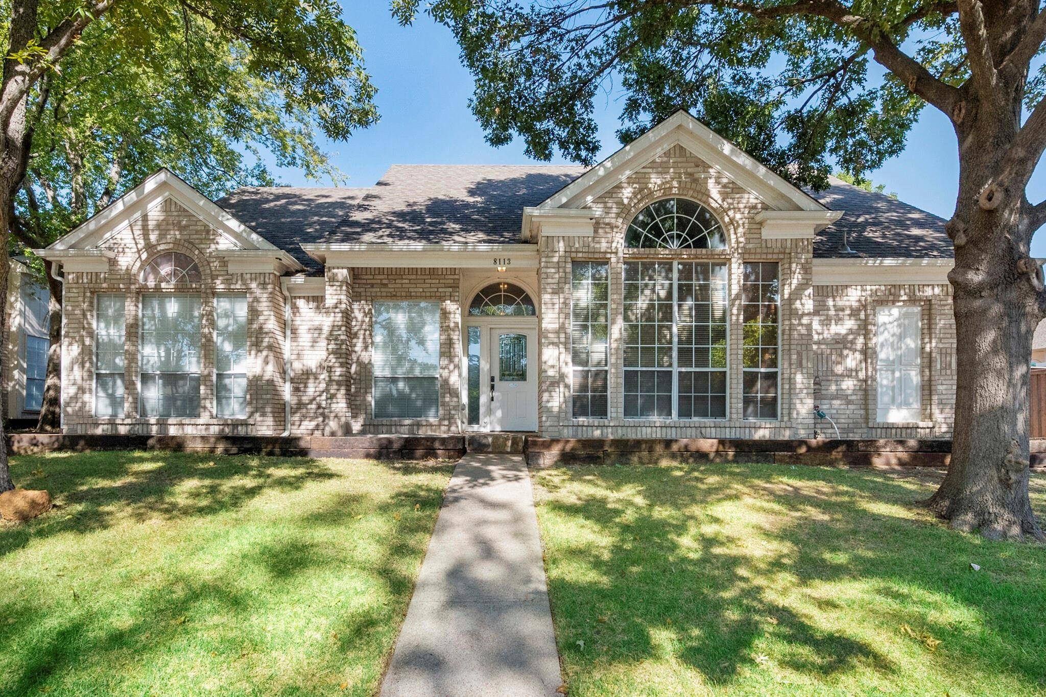 Rowlett, TX 75088,8113 Pickard Drive