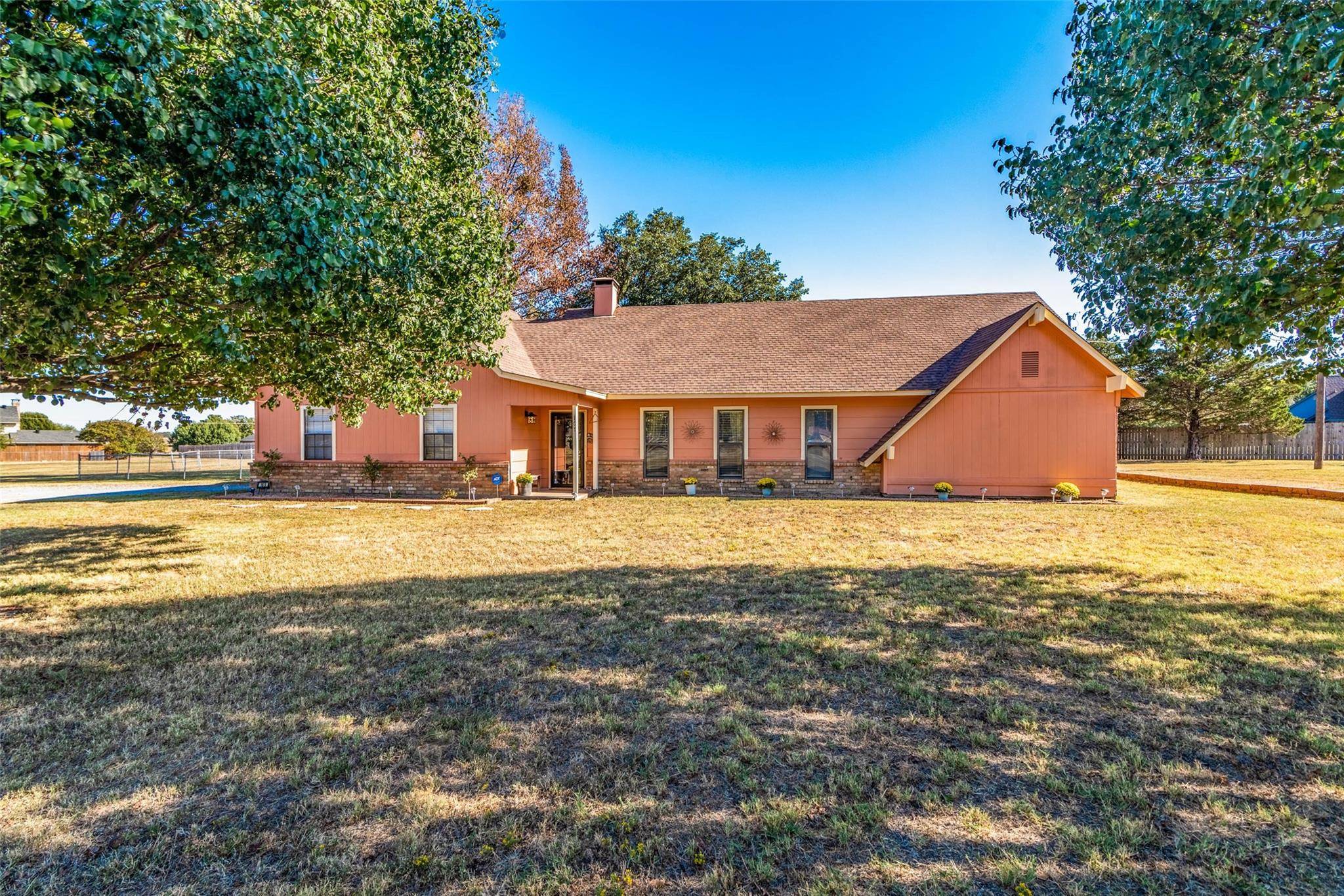 Pottsboro, TX 75076,165 Meadowbrook Court