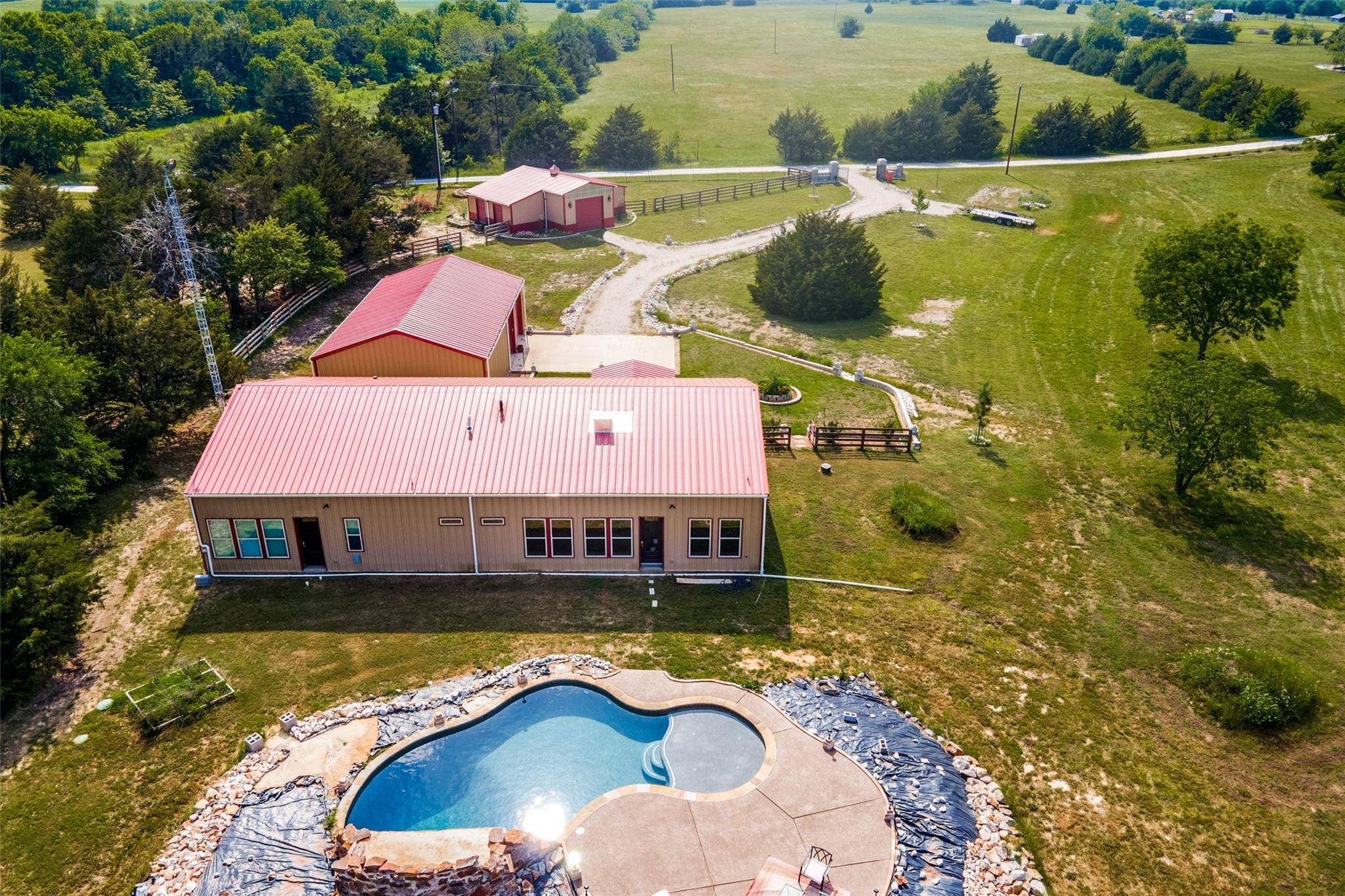 Celeste, TX 75423,221 Cattle Drive