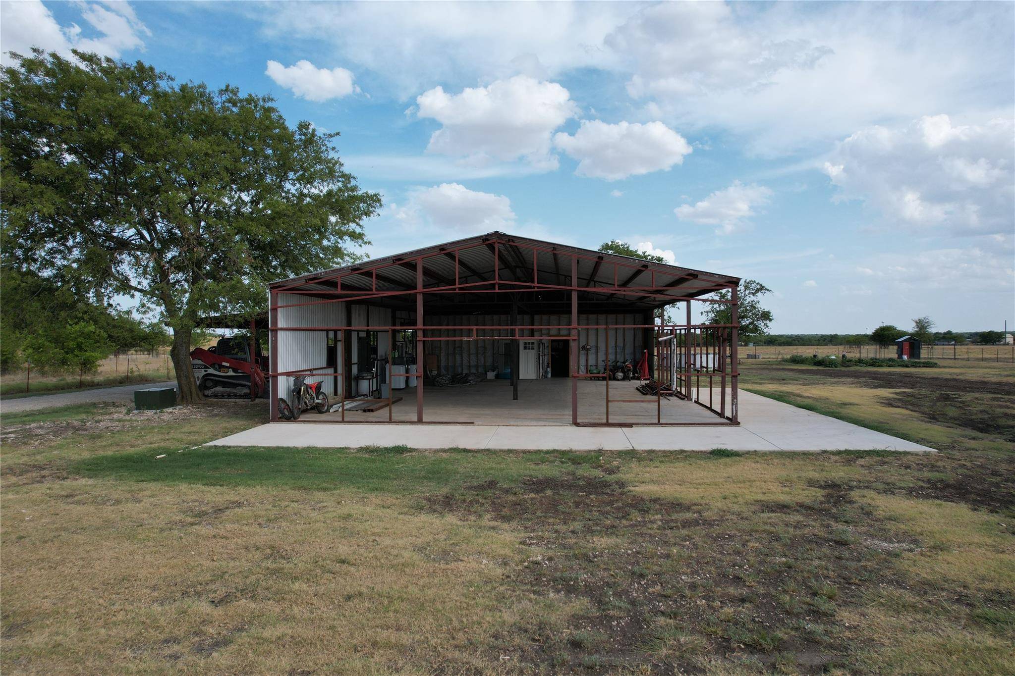 Milford, TX 76670,270 Thunder Road