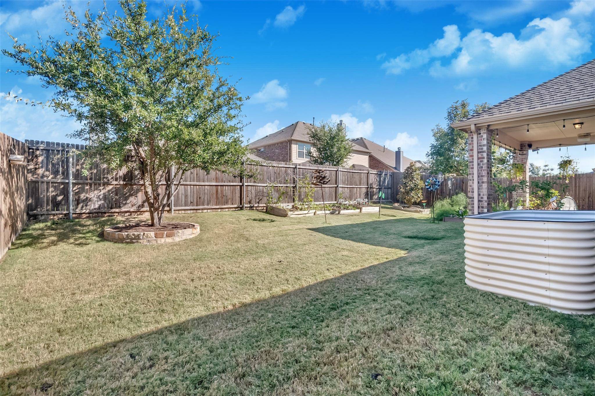 Mckinney, TX 75072,217 Harcourt Avenue