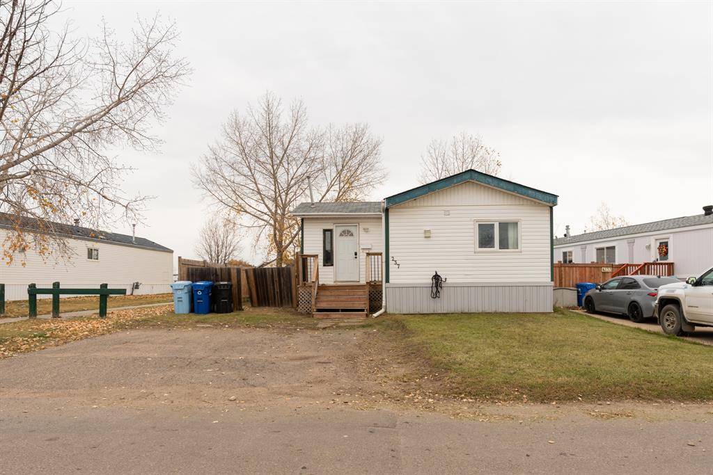 Fort Mcmurray, AB T9K 2J1,237 Caouette CRES